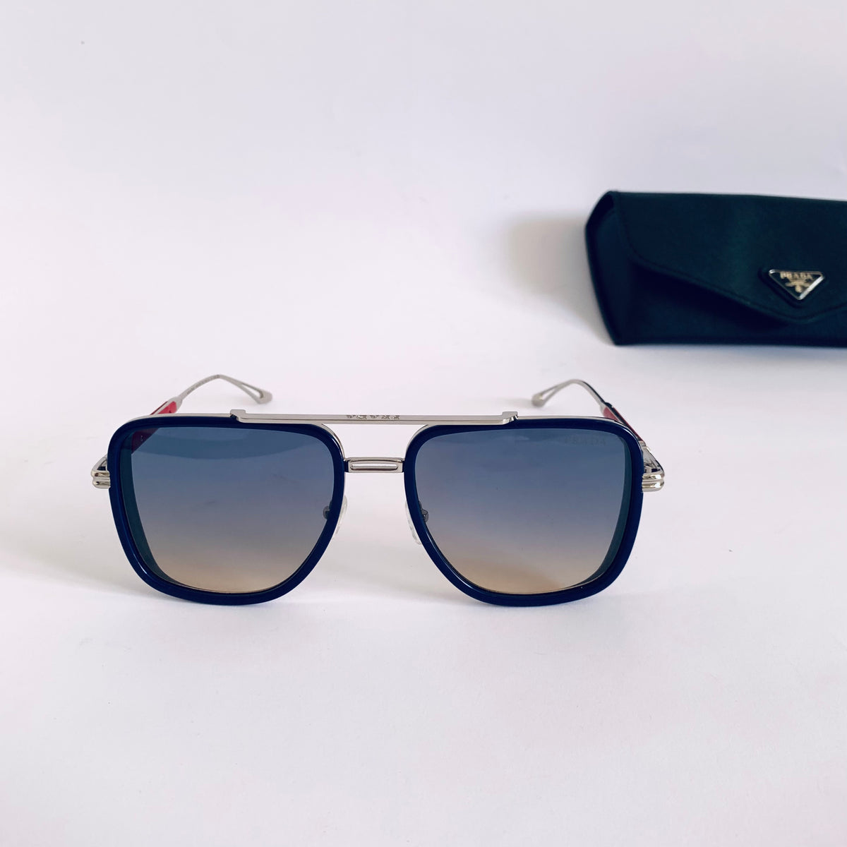 Prada PR157S
