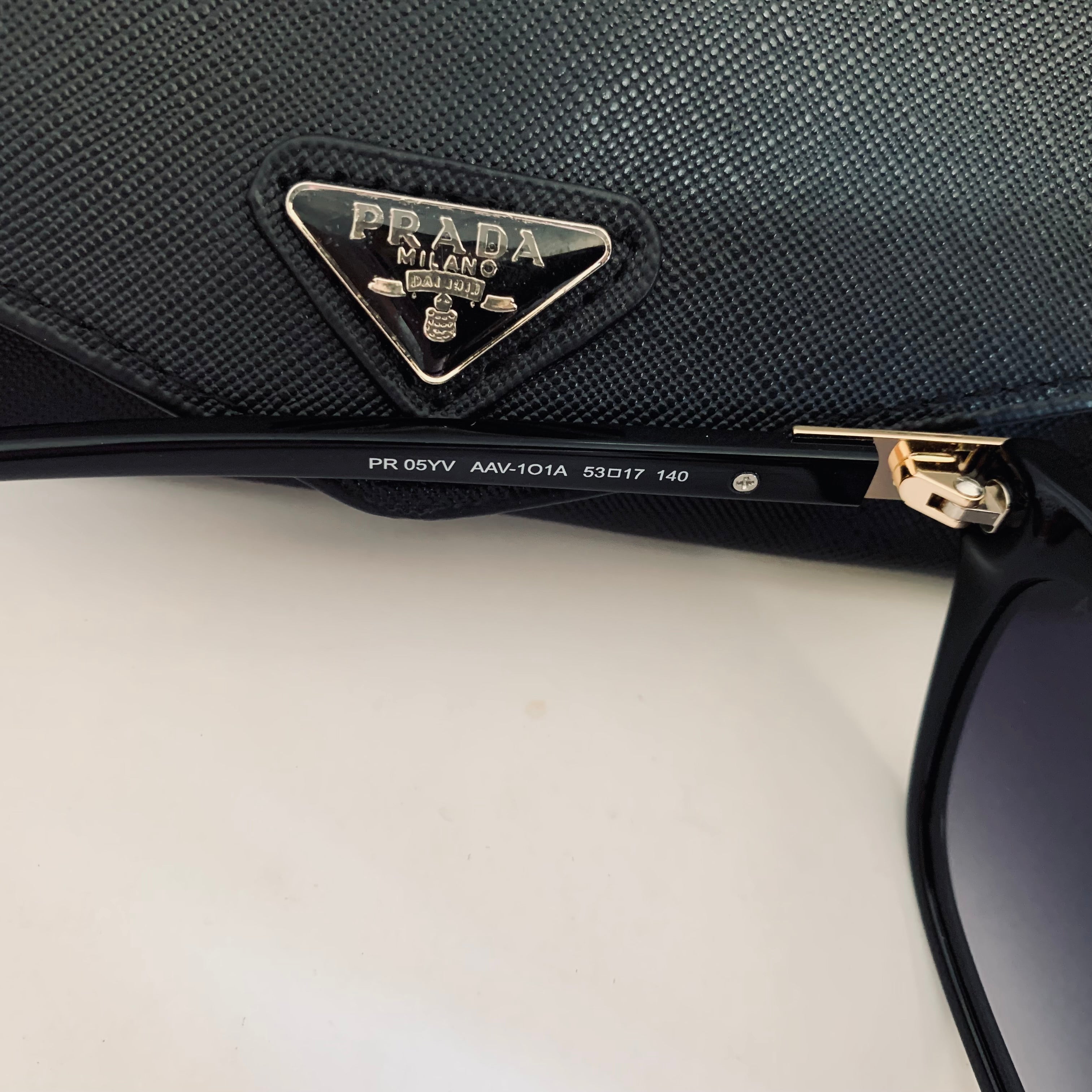 Prada PR05YV S fm