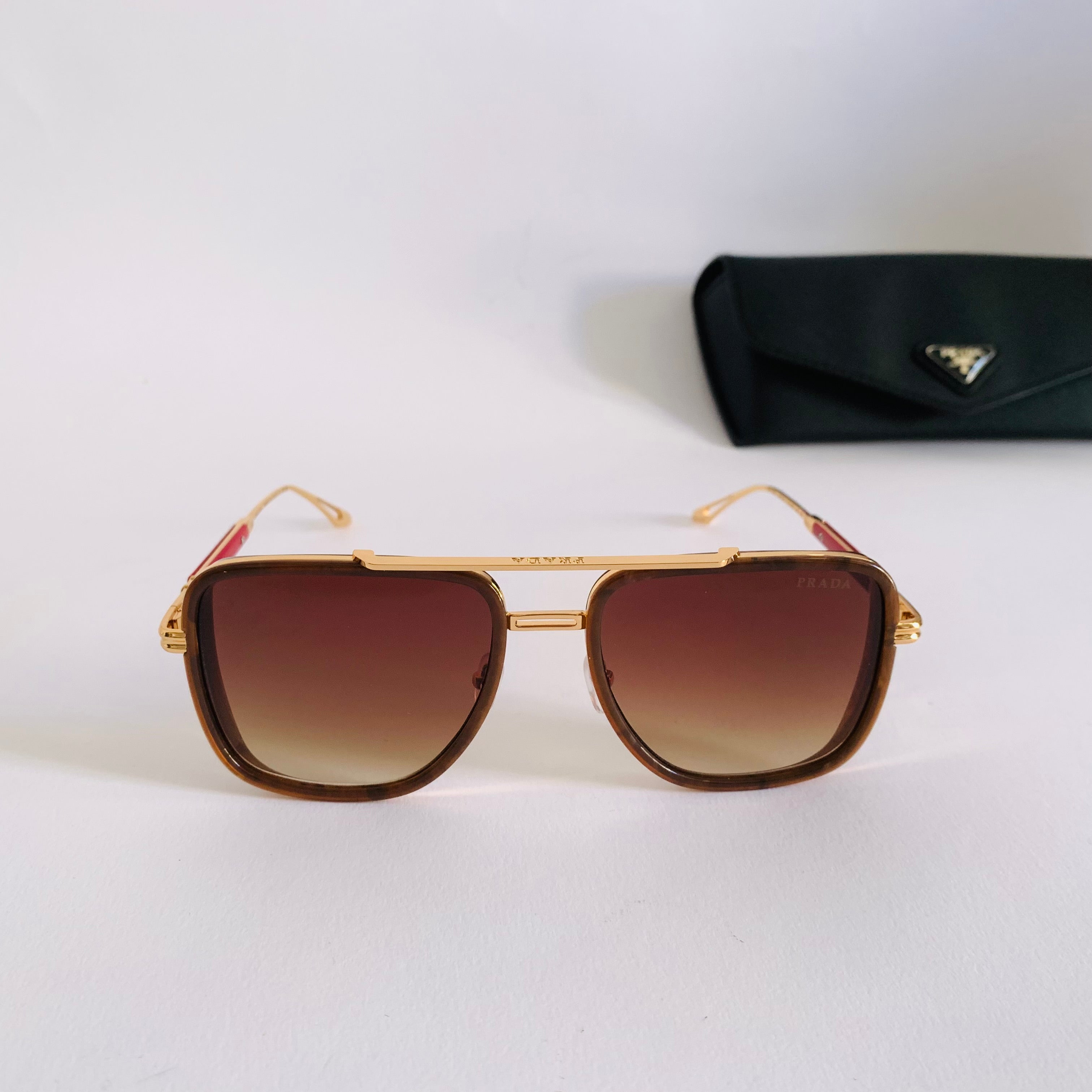 Prada PR157S