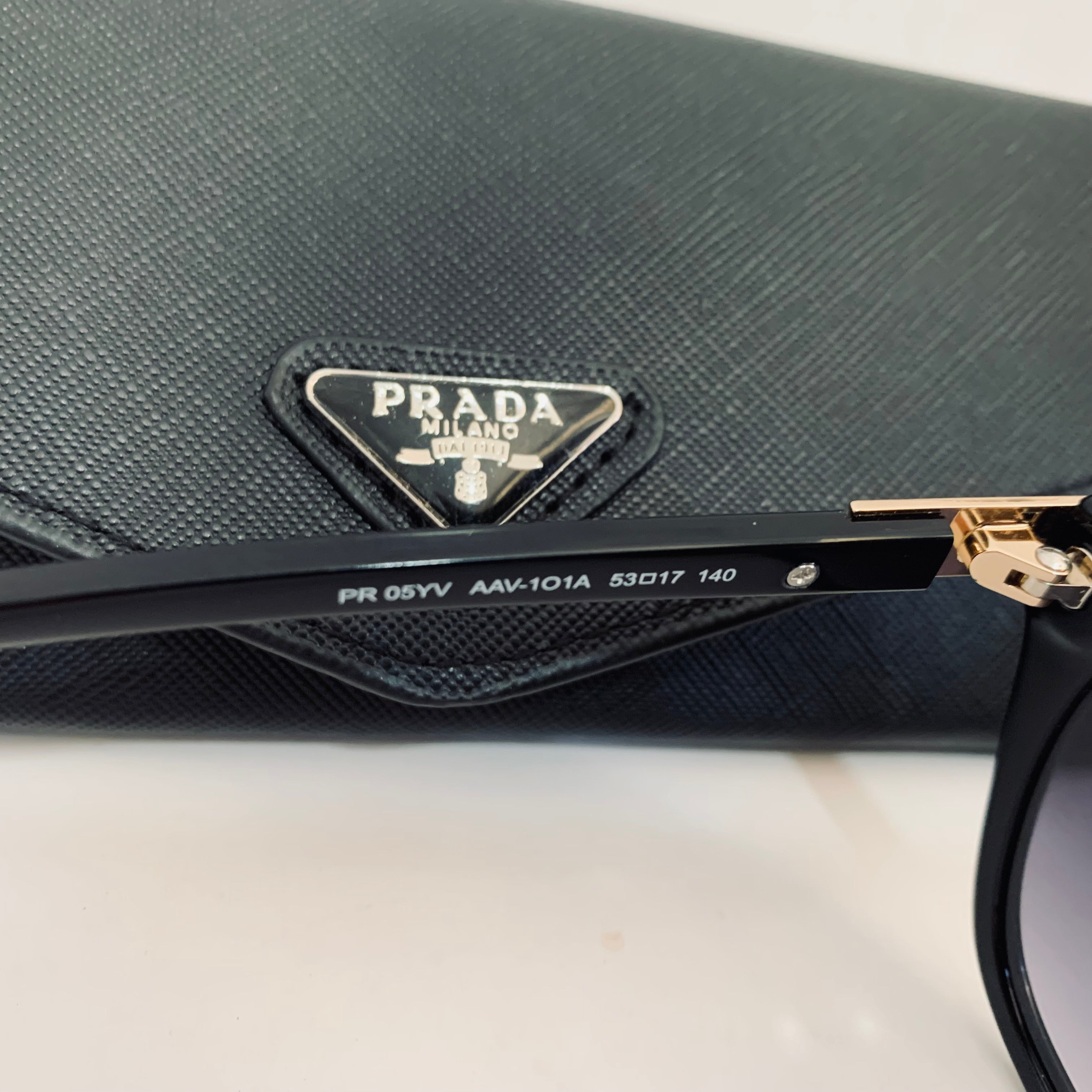 Prada PR05YV S fm