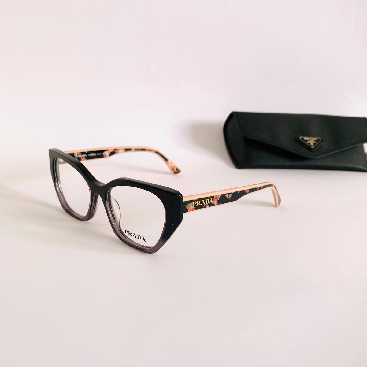 Prada PR04VS fm
