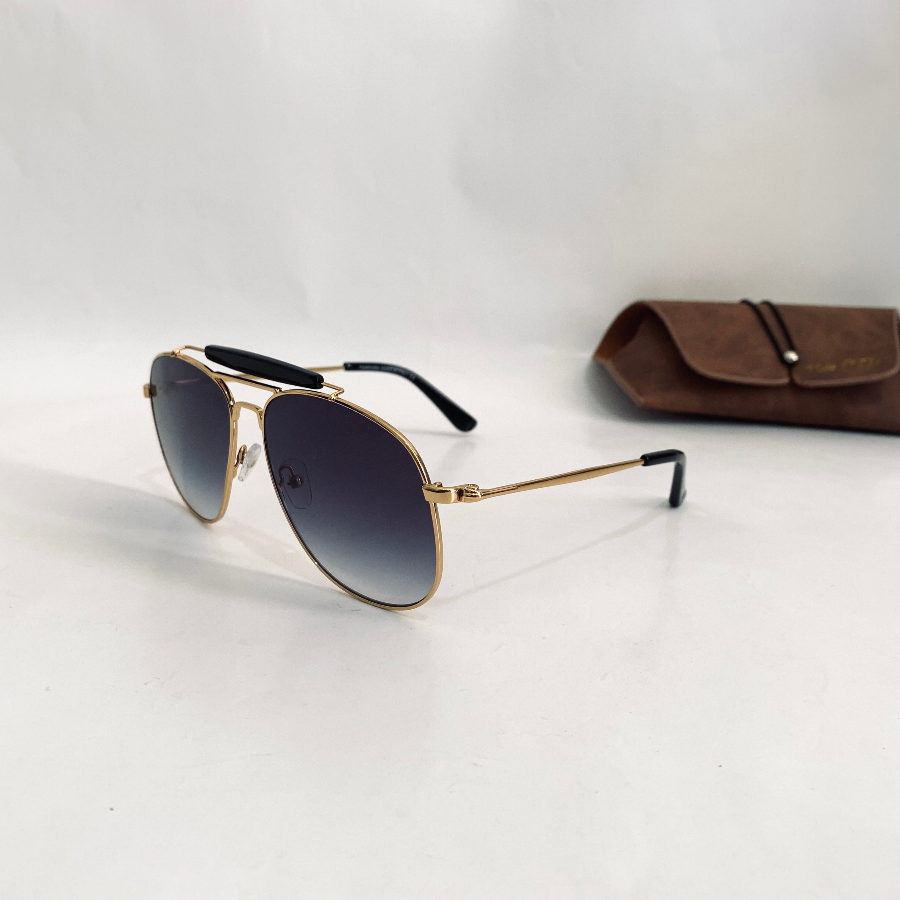 TOM FORD - TF557