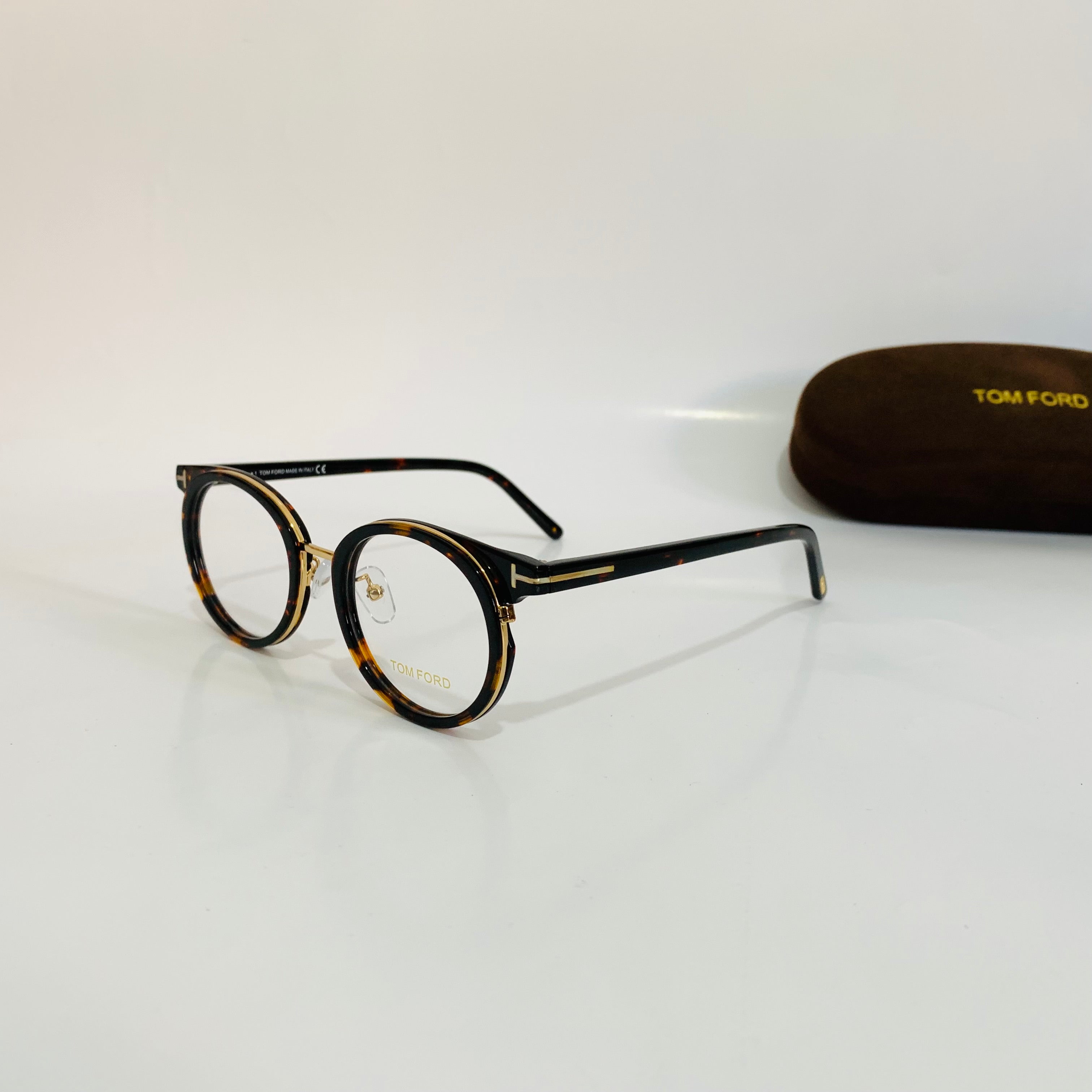 TOM FORD TF5784