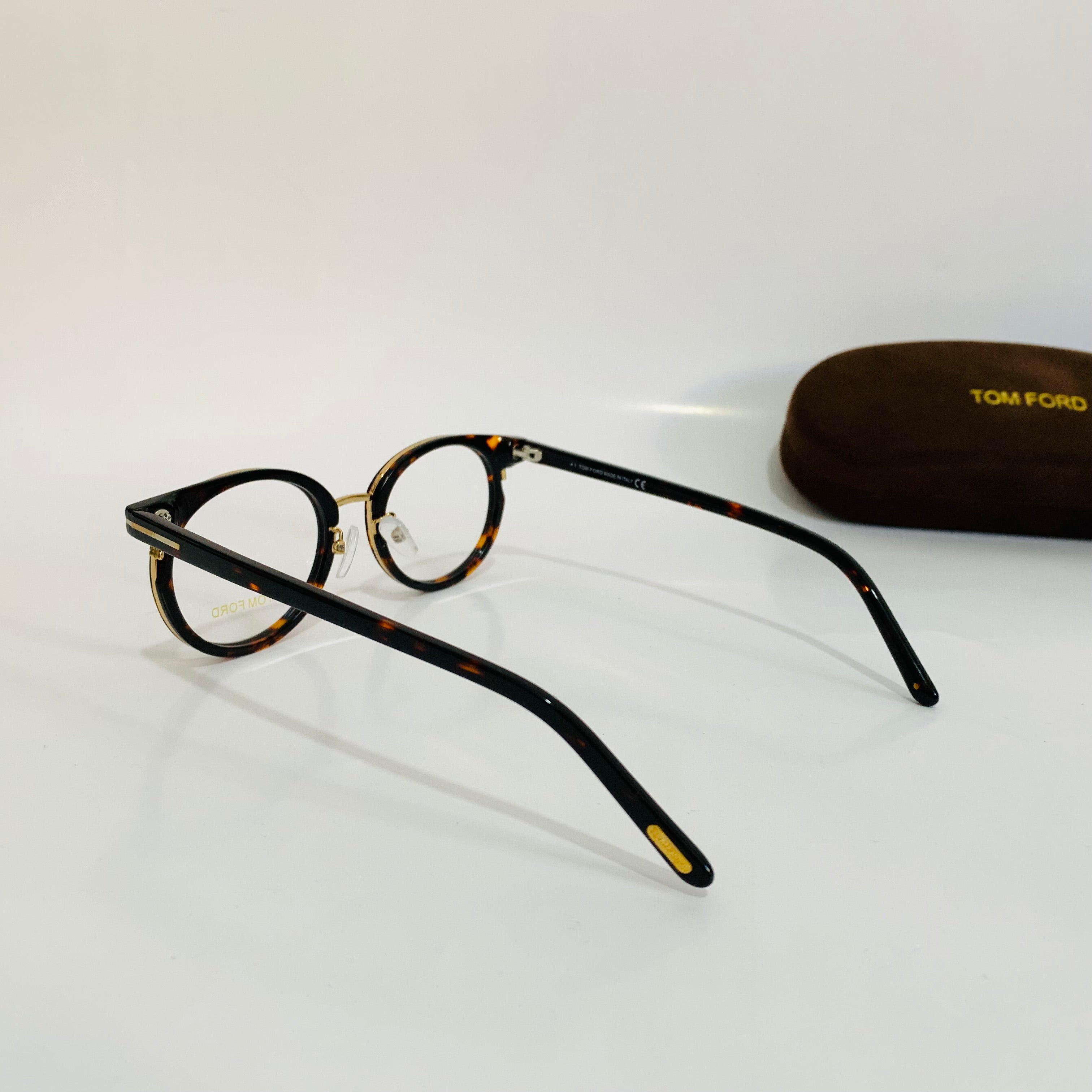 TOM FORD TF5784
