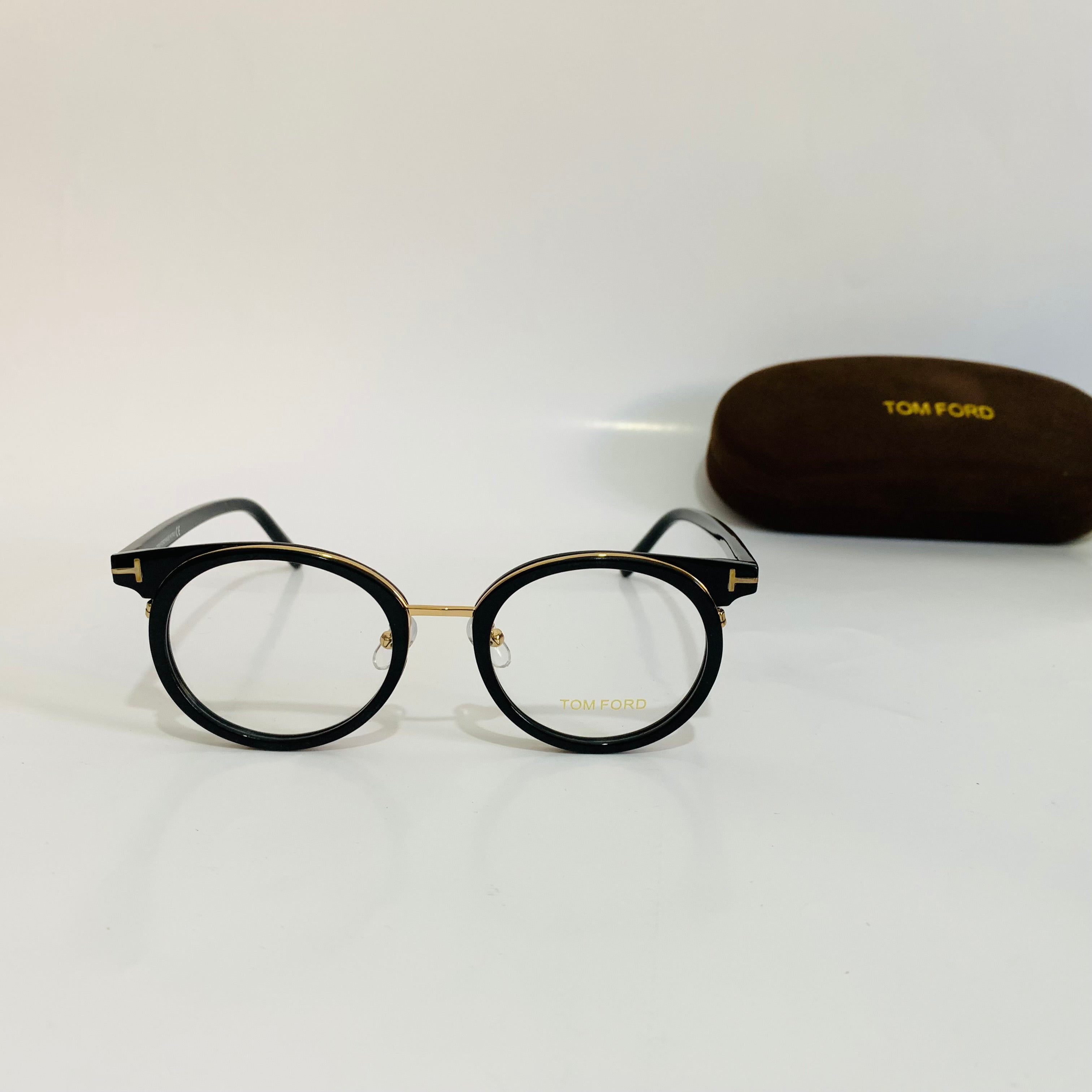 TOM FORD TF5784