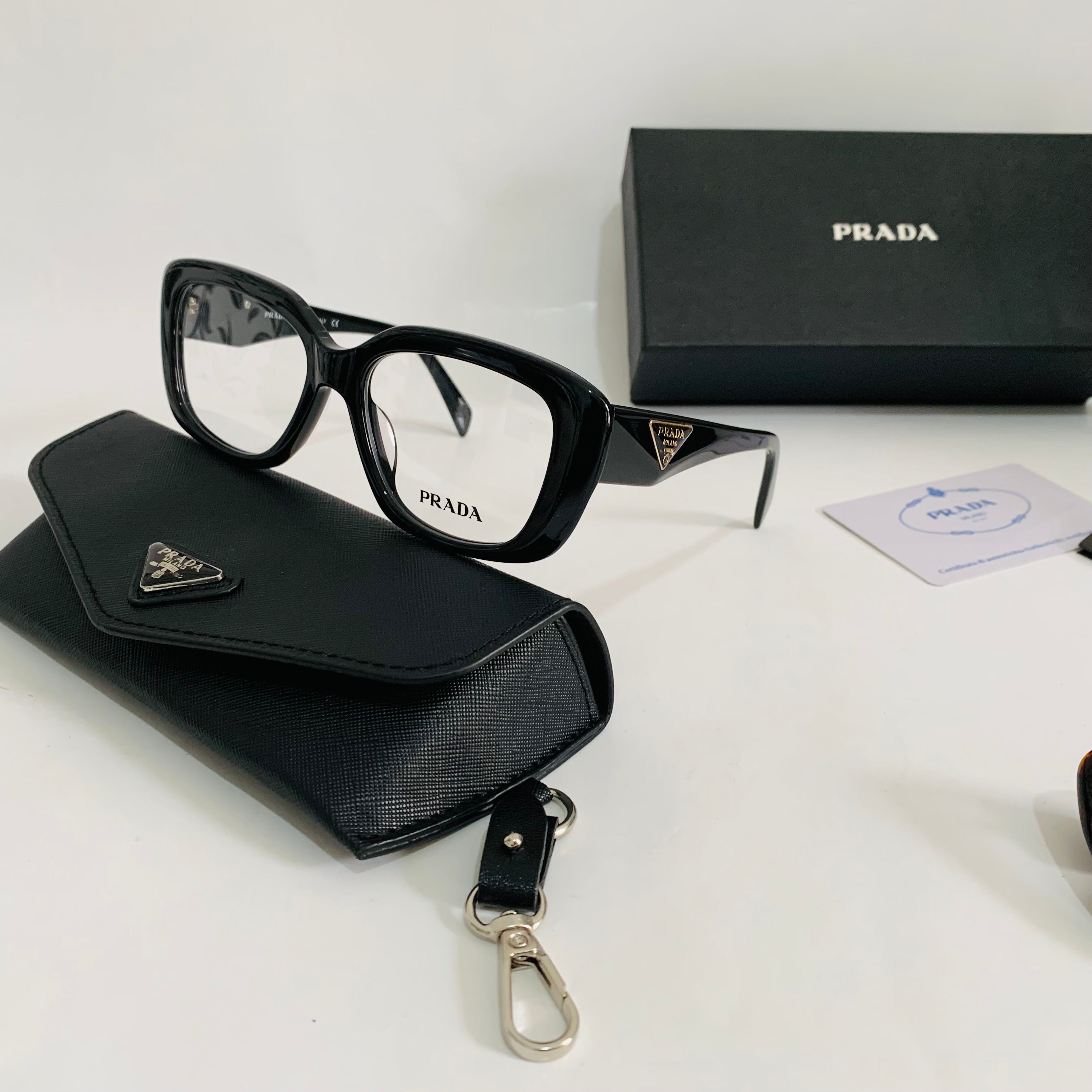 Prada PR B09SF