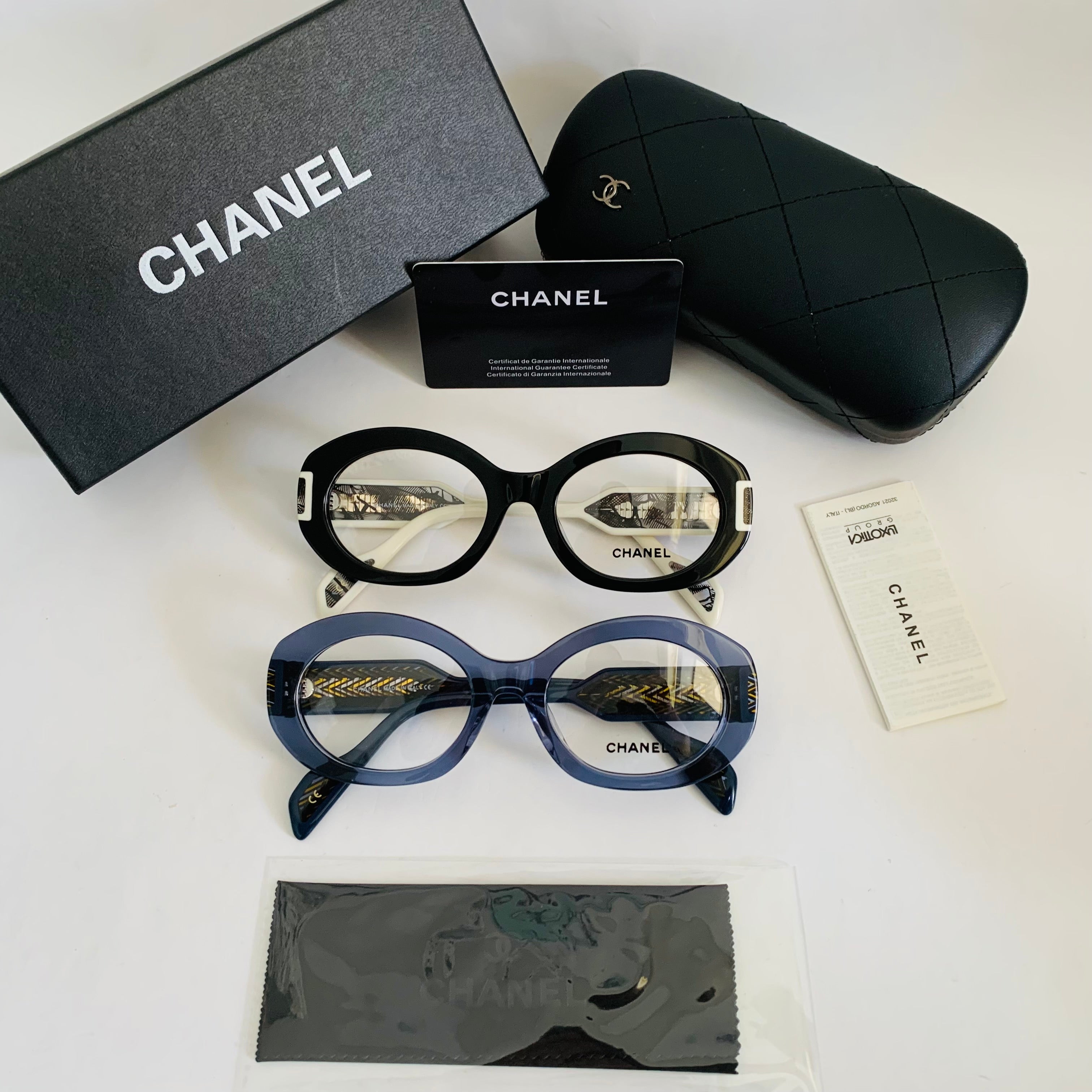 Chanel Ovale fm opt