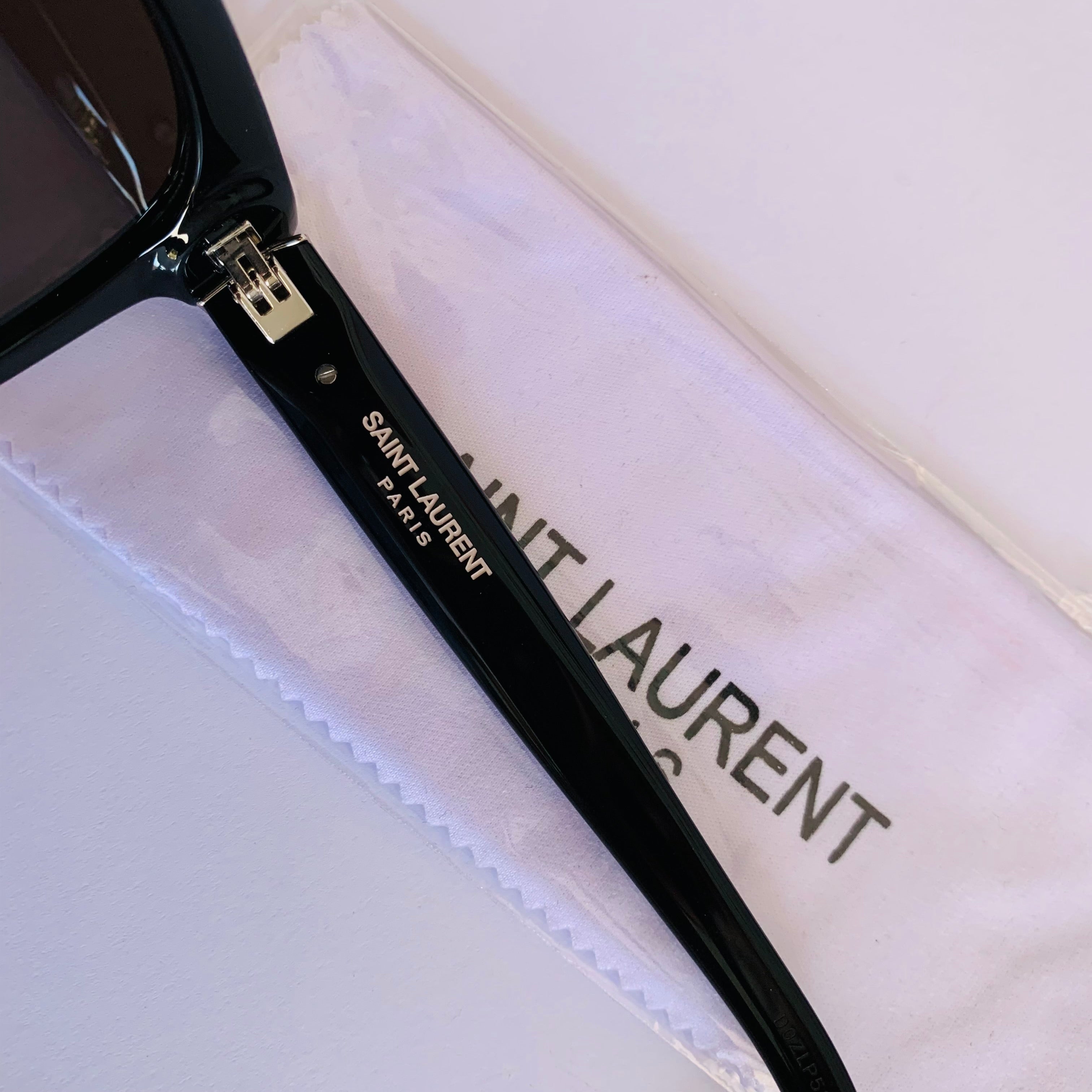 Saint Laurent SLM124 S