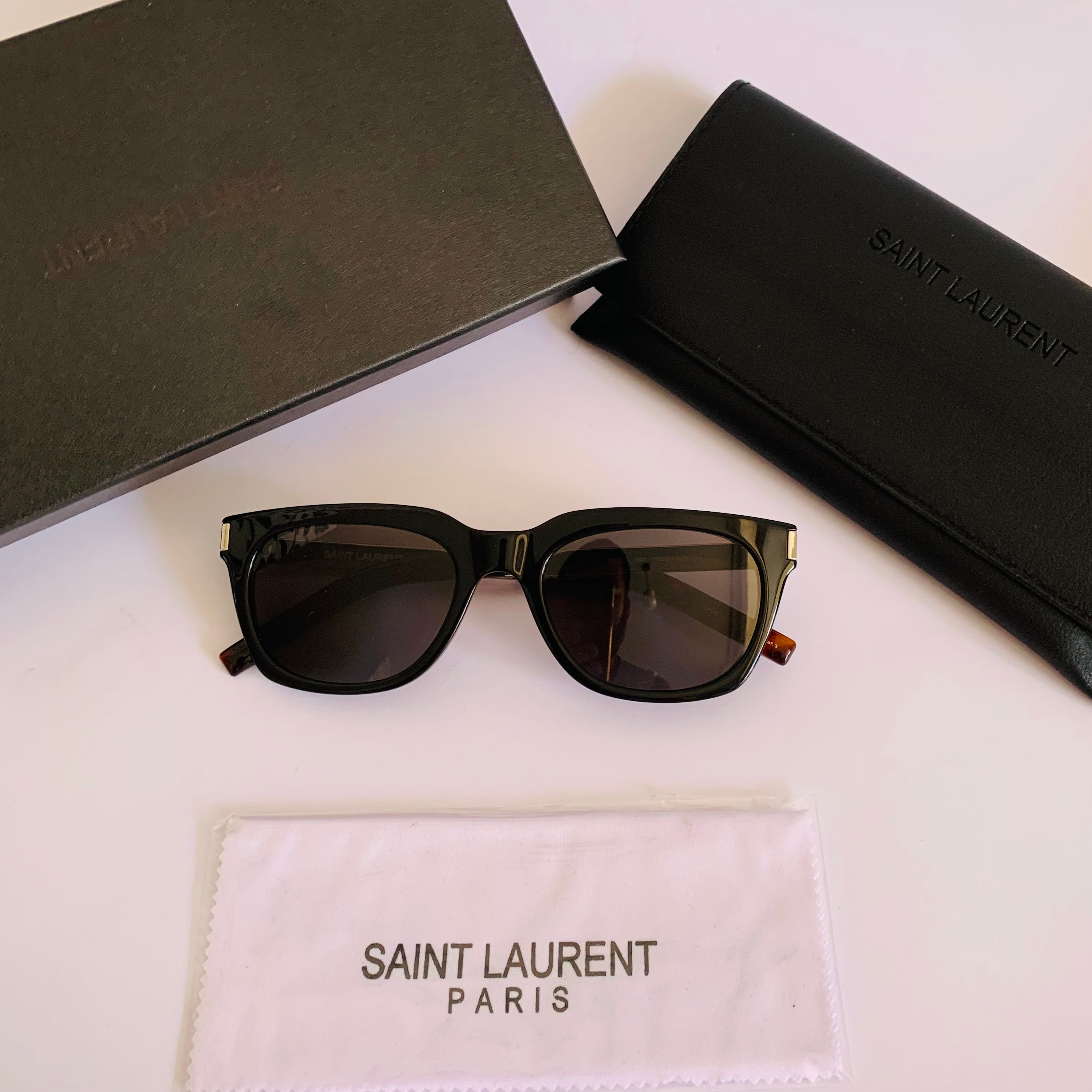 Saint Laurent SL582