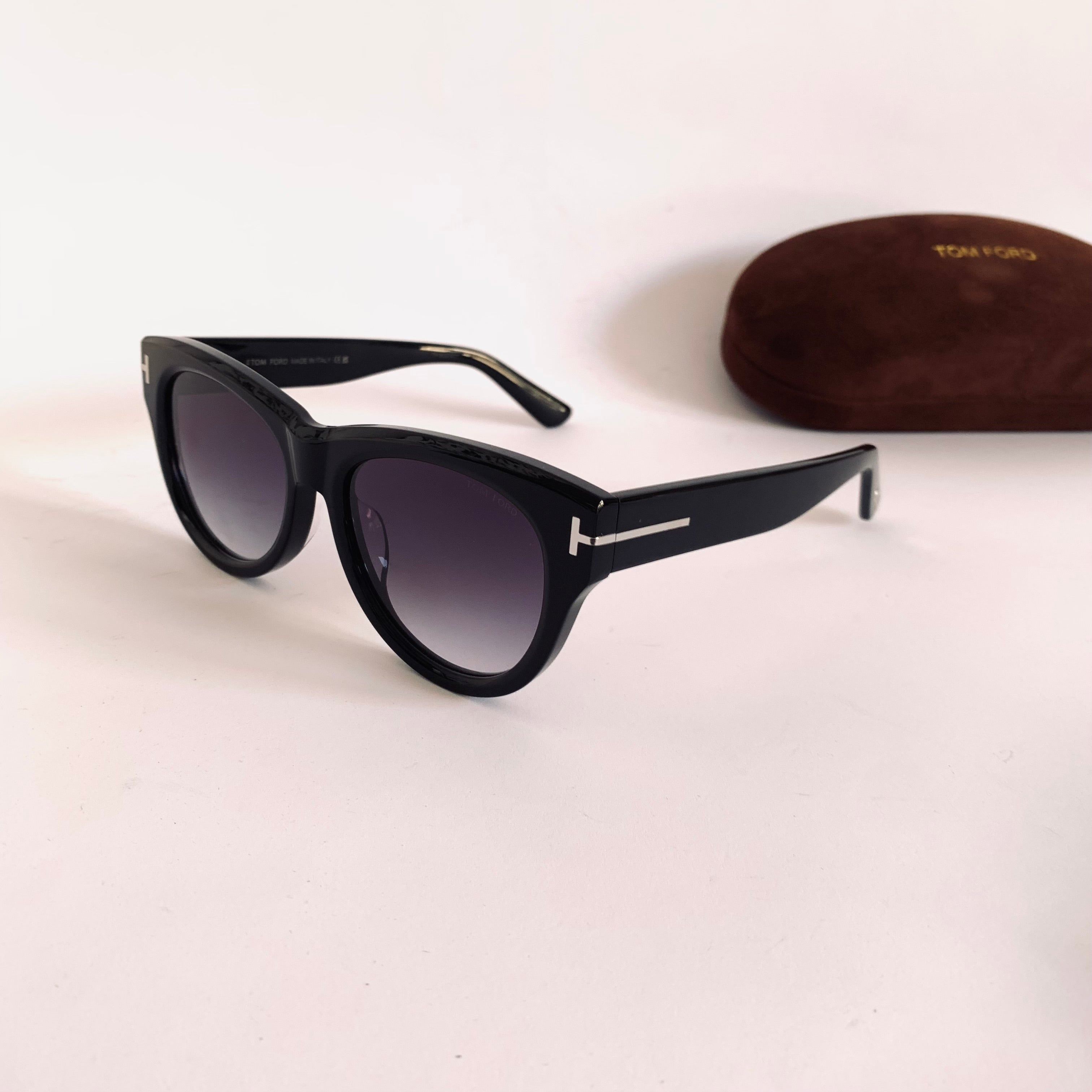 Tom Ford Burton-02 TF1305
