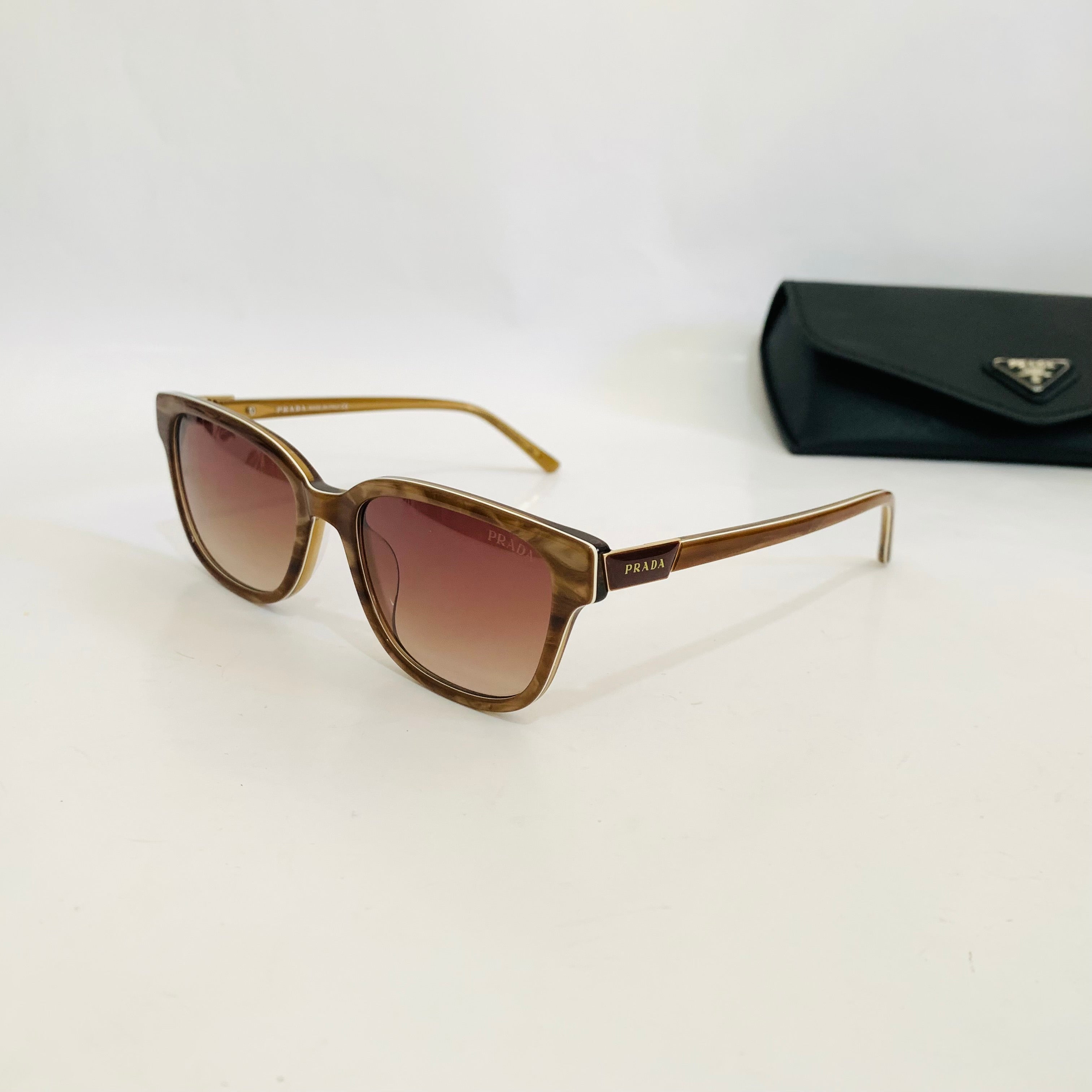 Prada PR06YV S