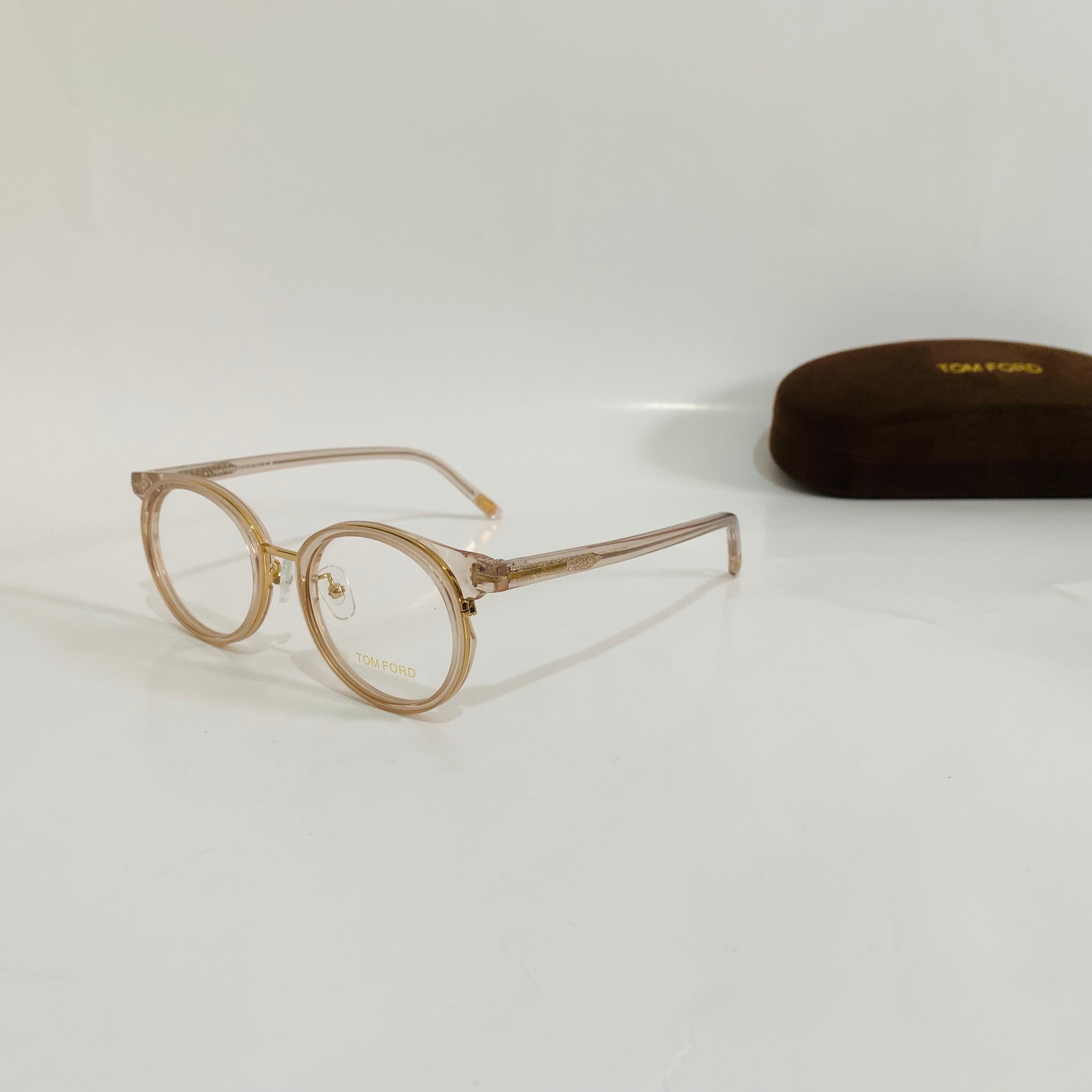 TOM FORD TF5784