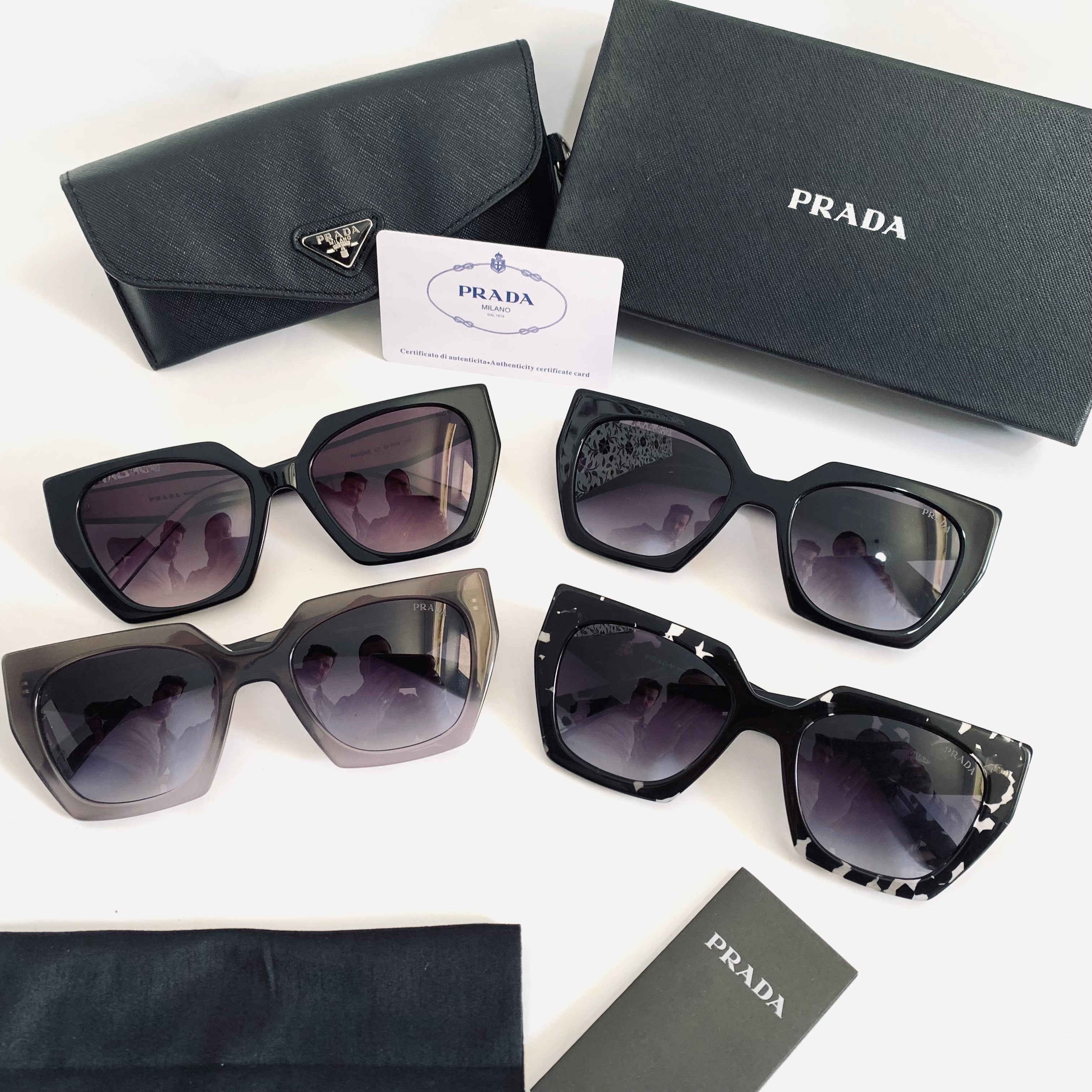 Prada PR15WS fm