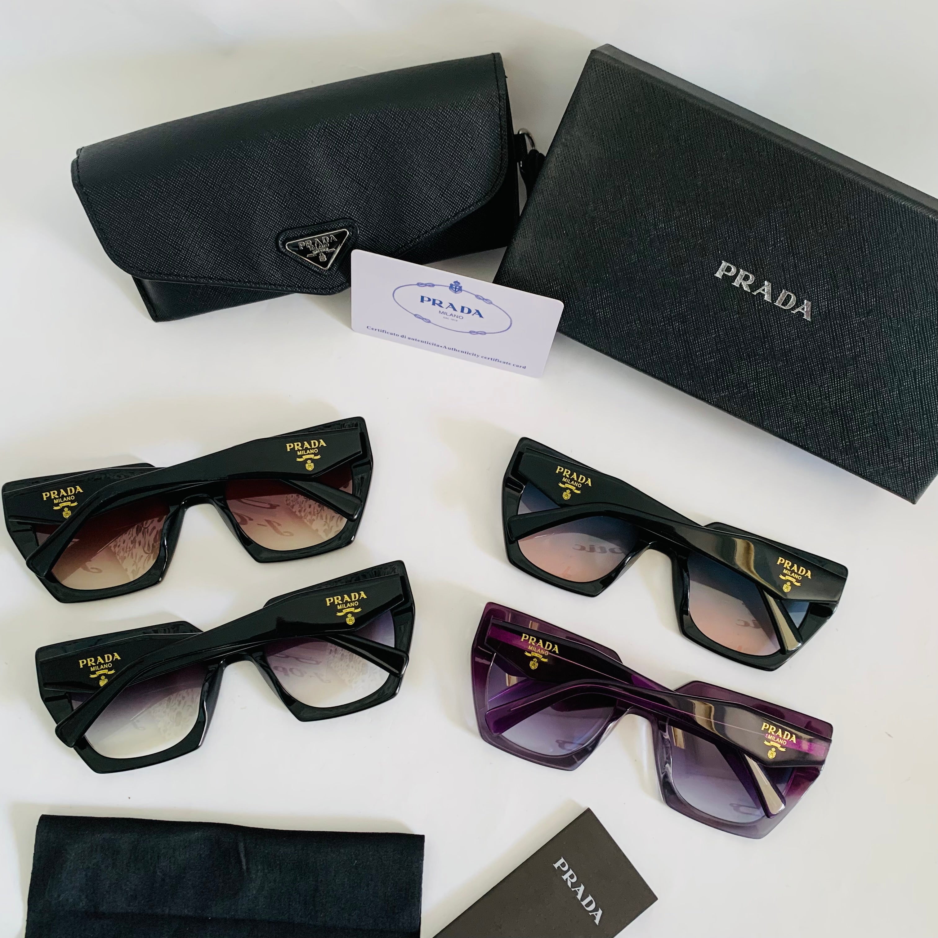 Prada PR15WS fm