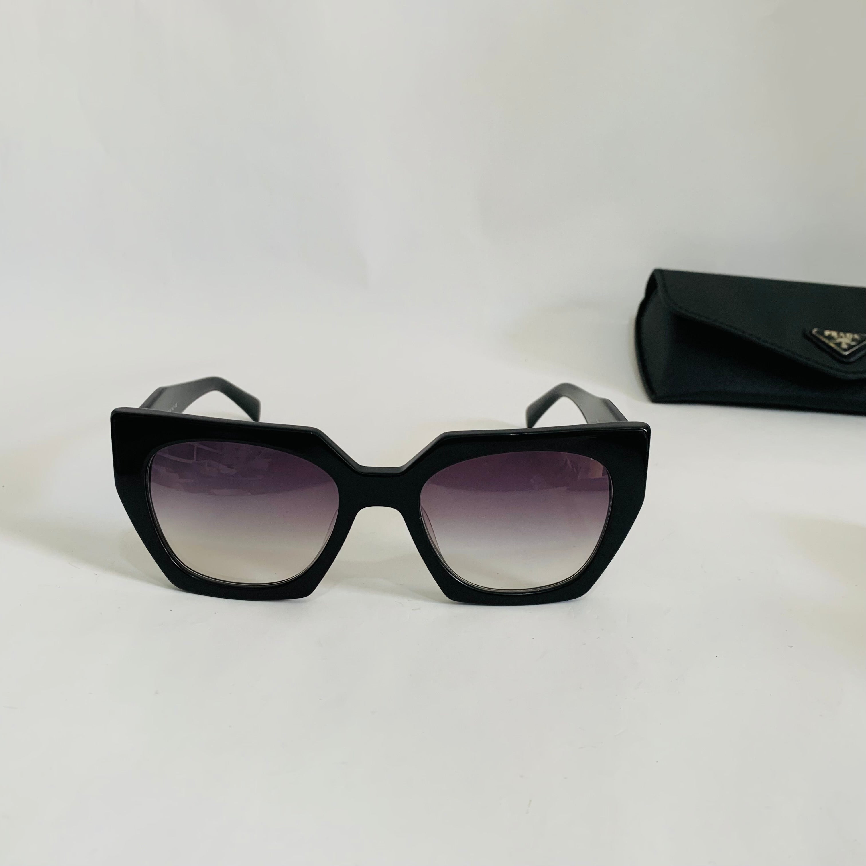 Prada PR15WS fm