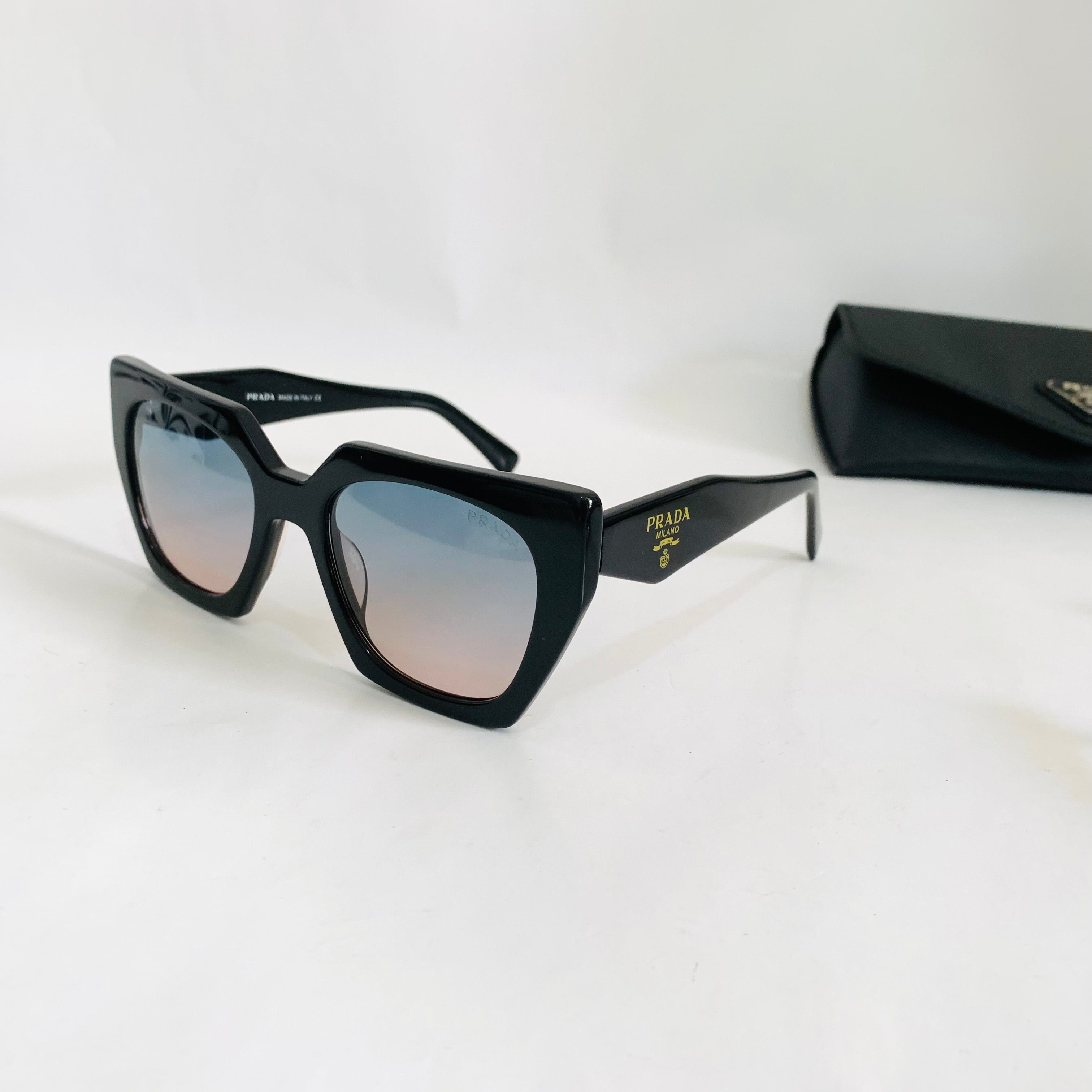 Prada PR15WS fm