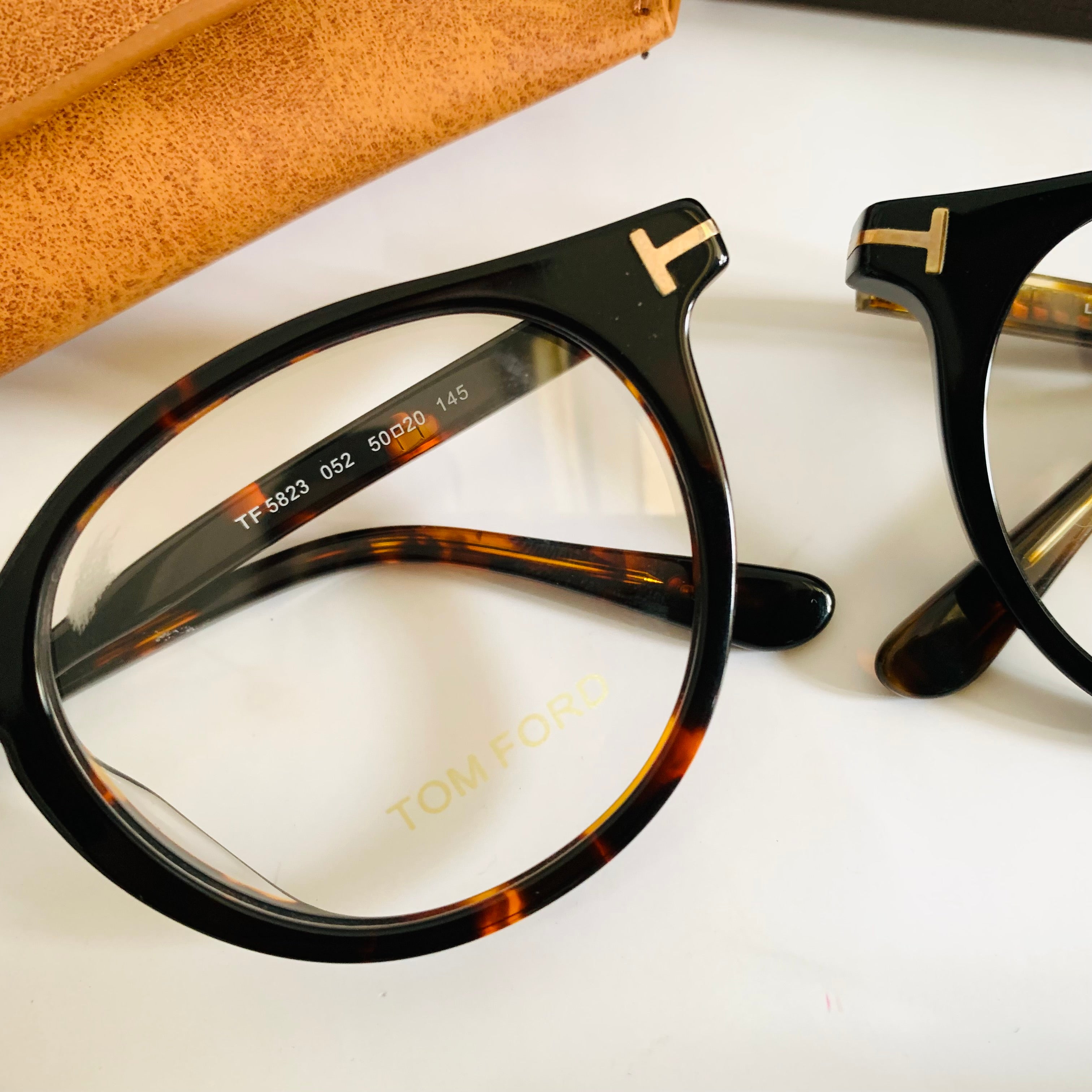 Tom Ford TF5823 opt