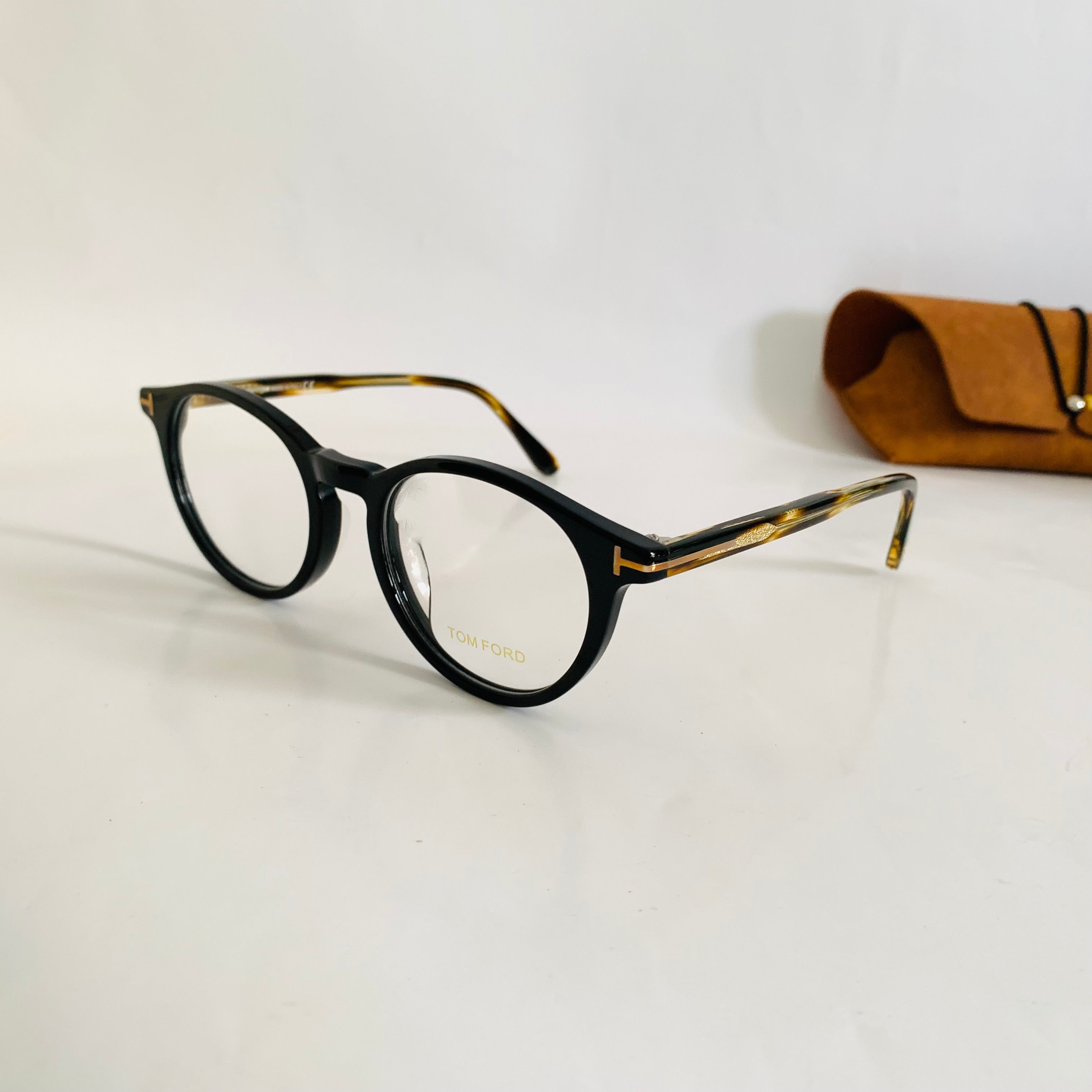 Tom Ford TF5823 opt