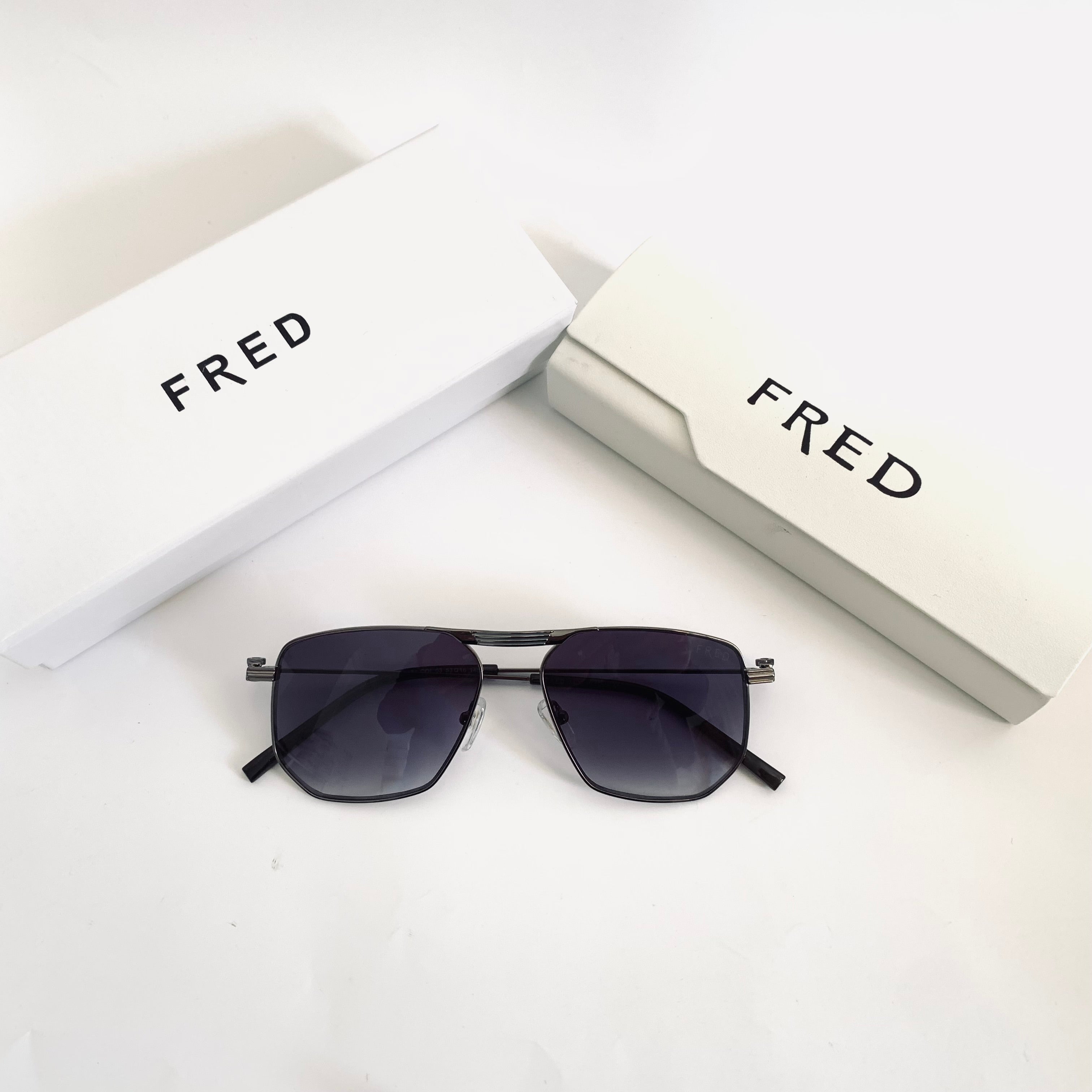 Fred 10817J S