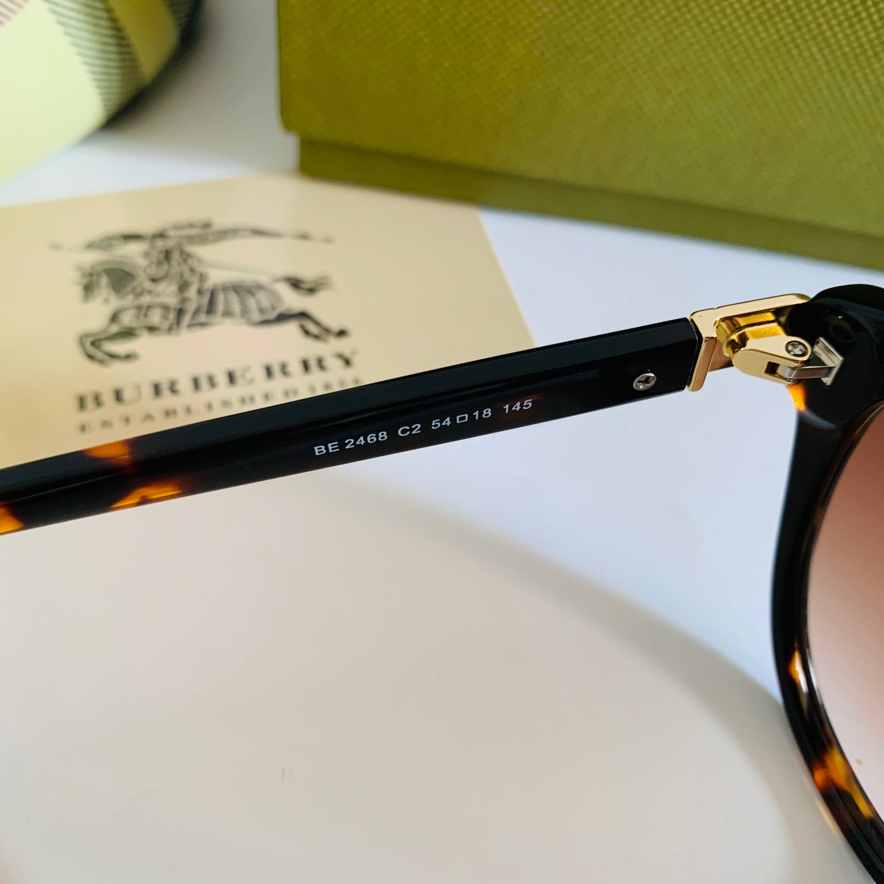 Burberry BE2468 S fm