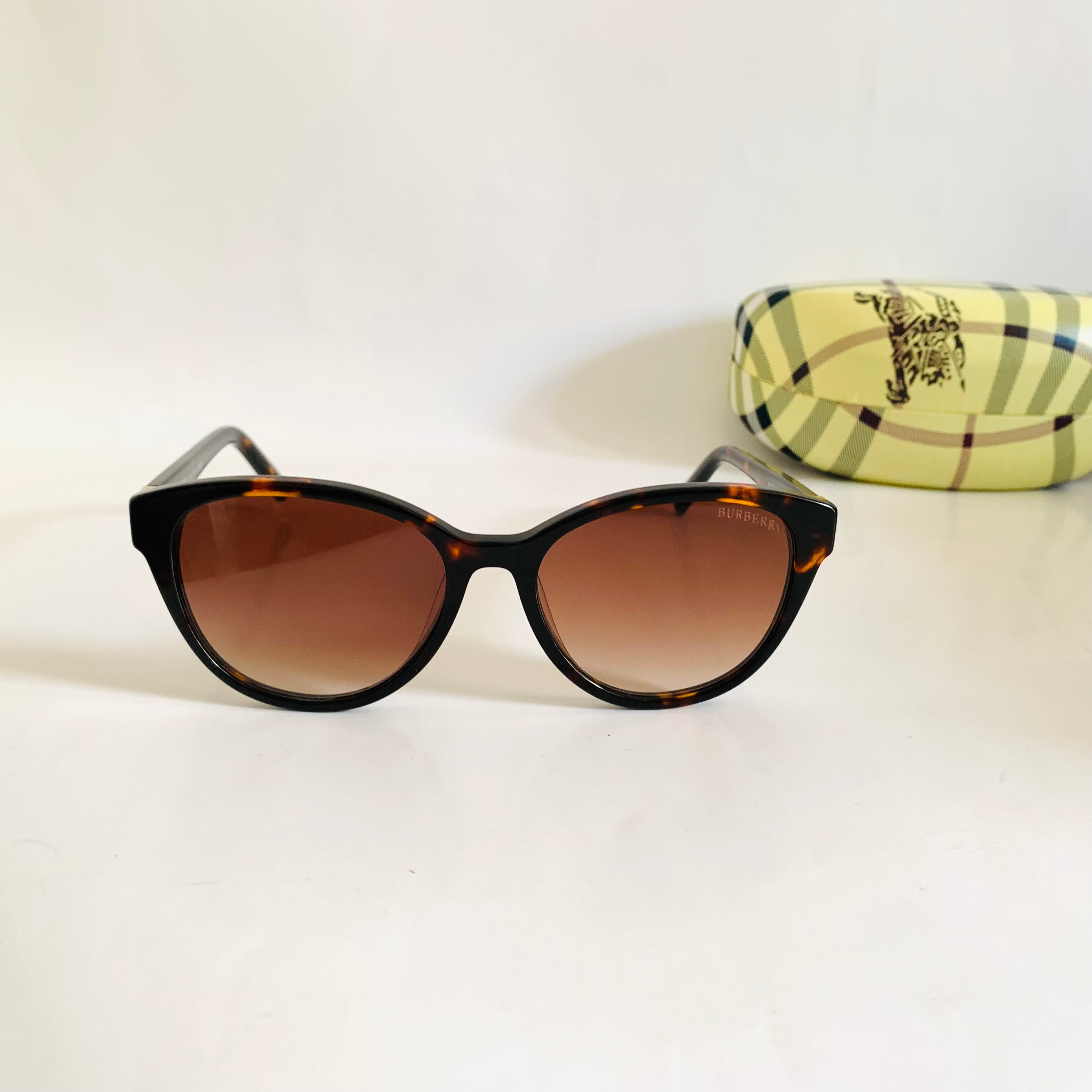 Burberry BE2468 S fm