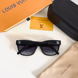 Lo-uis Vui-tton Z1094E S