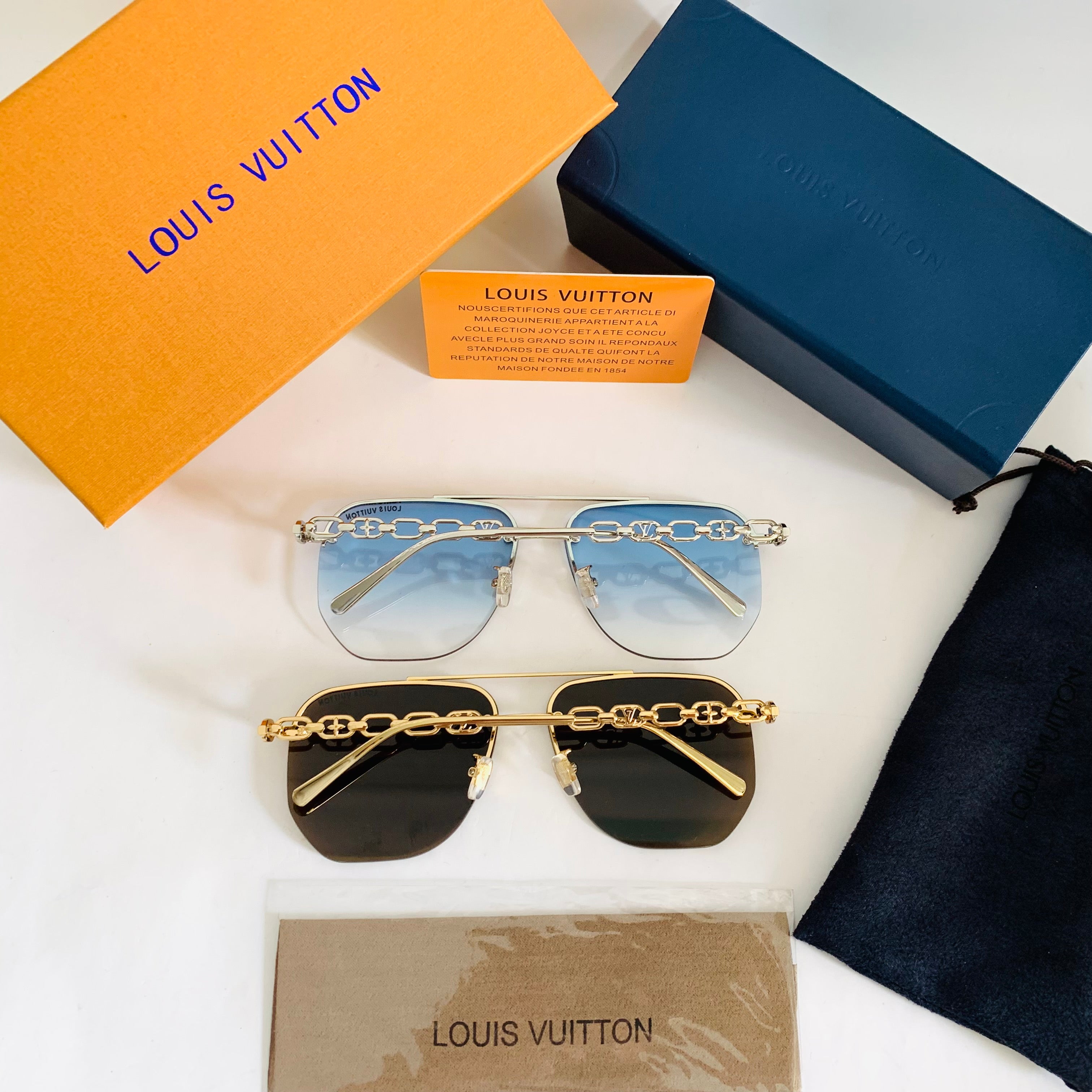 Louis Vuitton Z1538W S