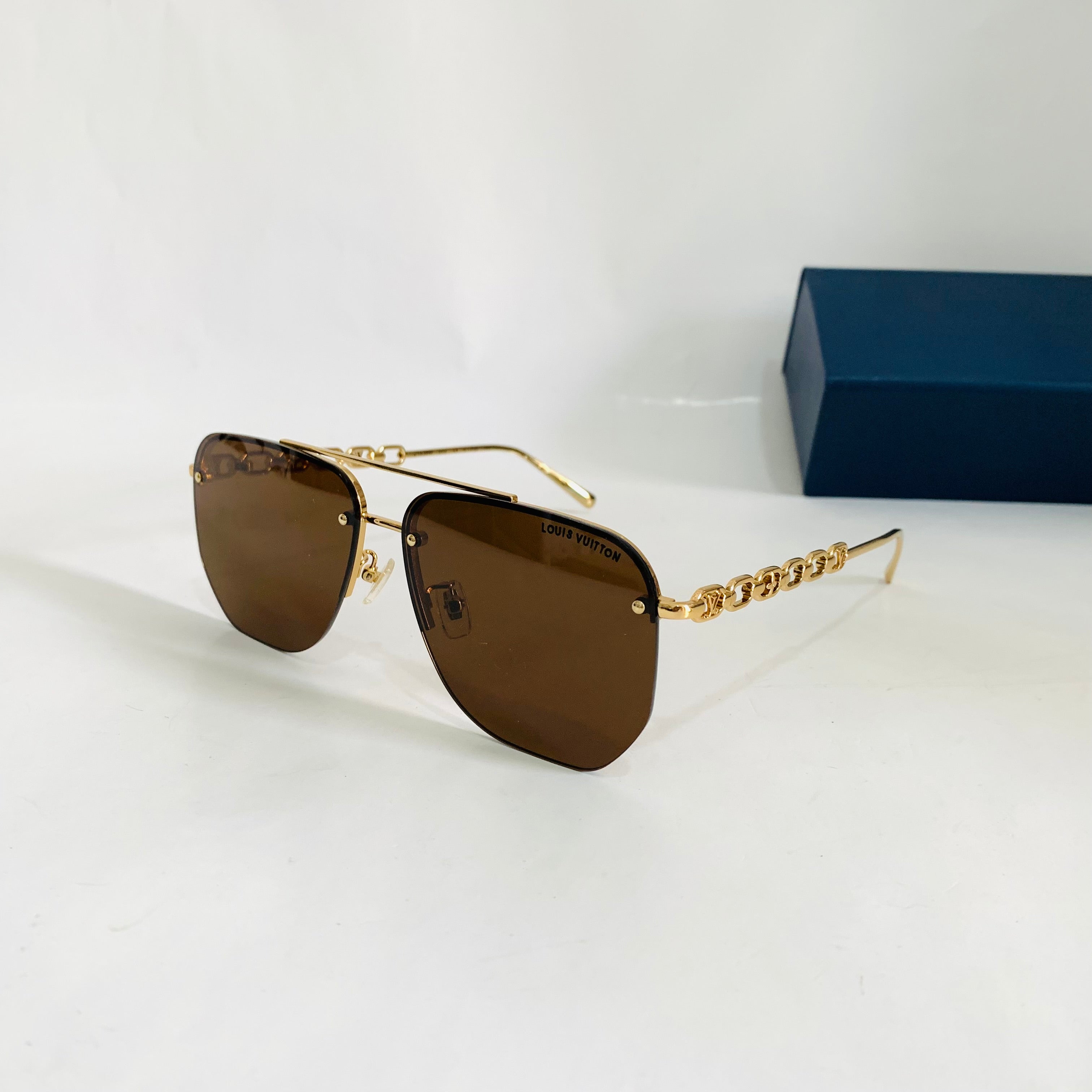 Louis Vuitton Z1538W S