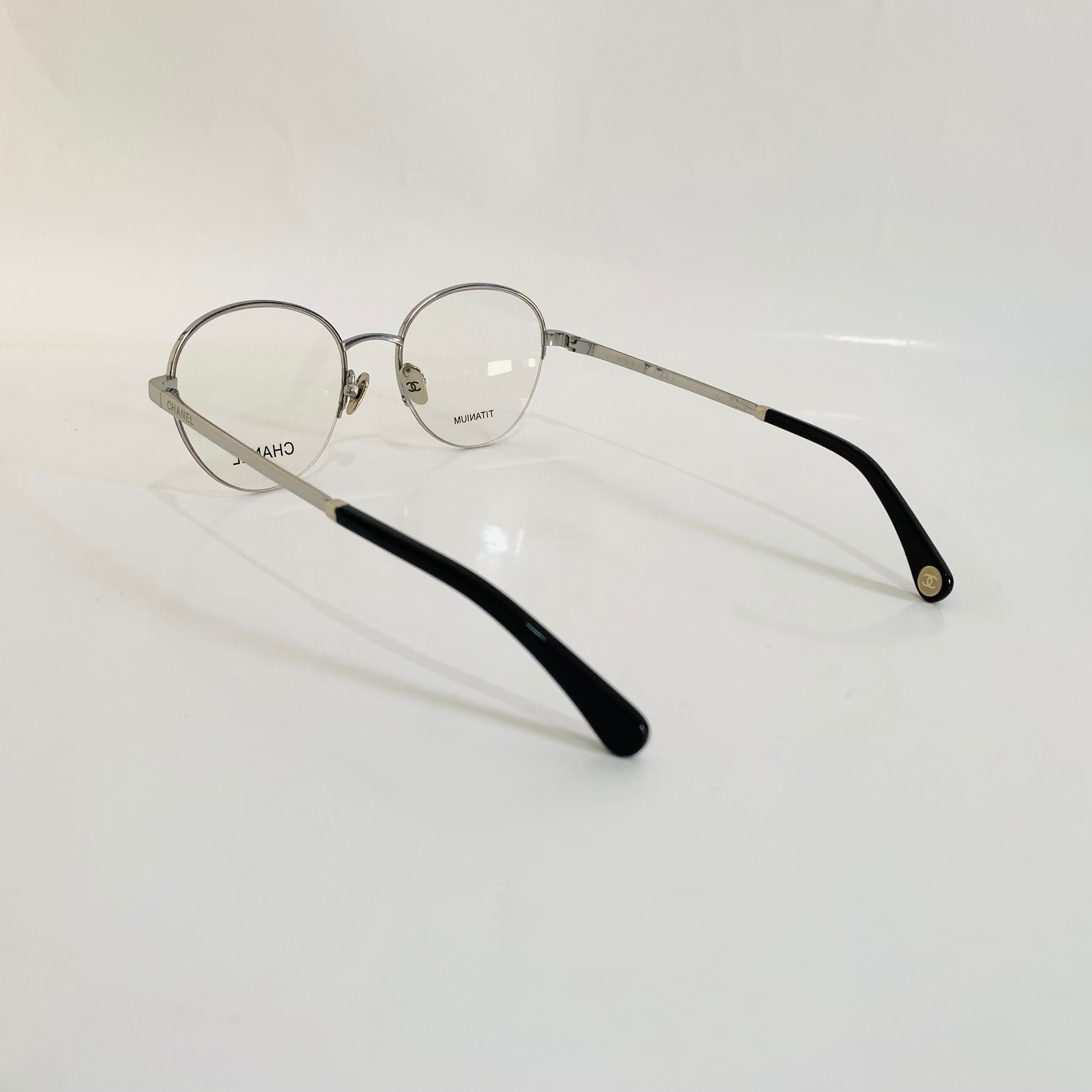 Chanel Titanium opt