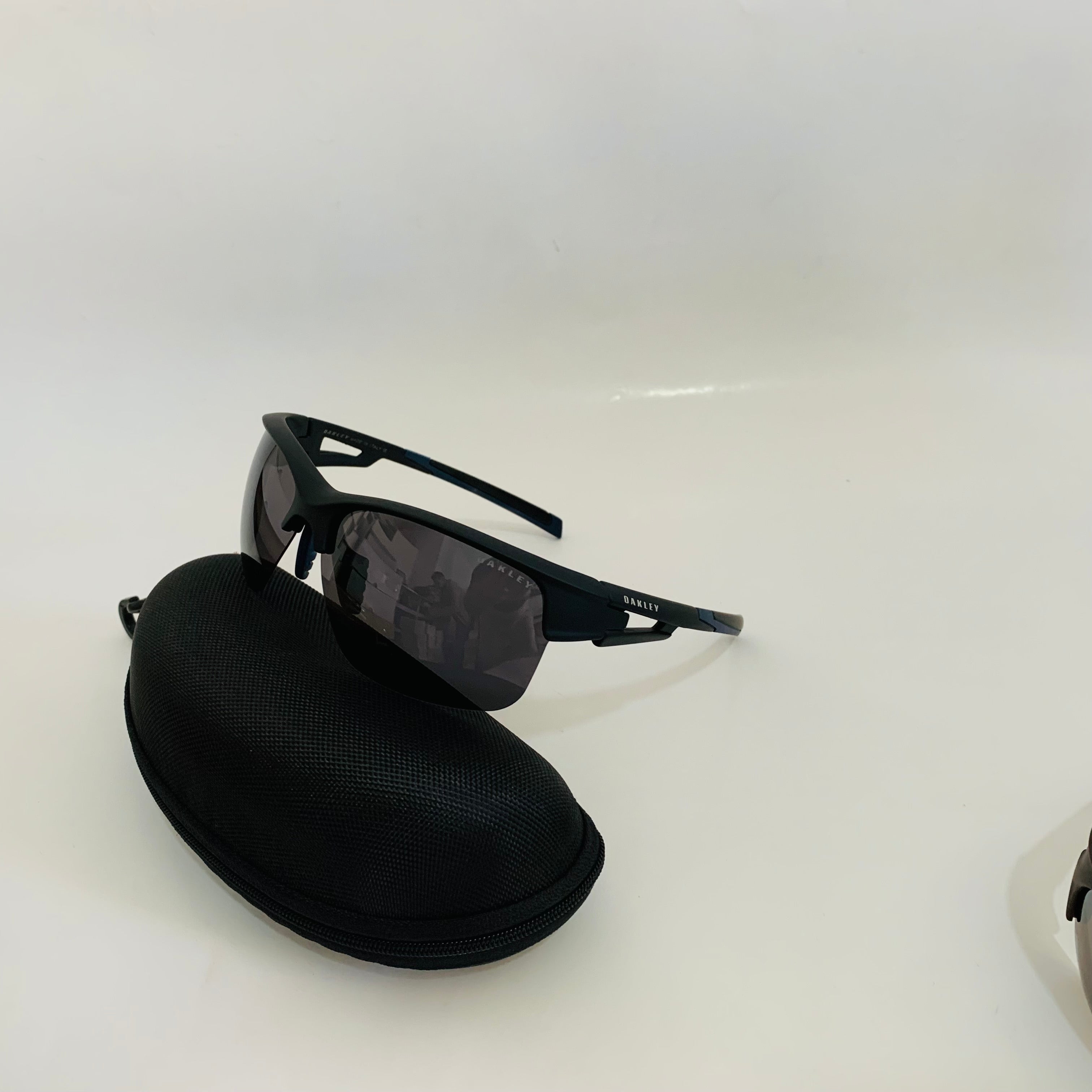 Oakley Sport