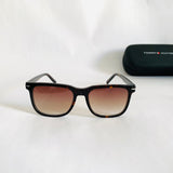 Tommy Hilfiger 4224 S