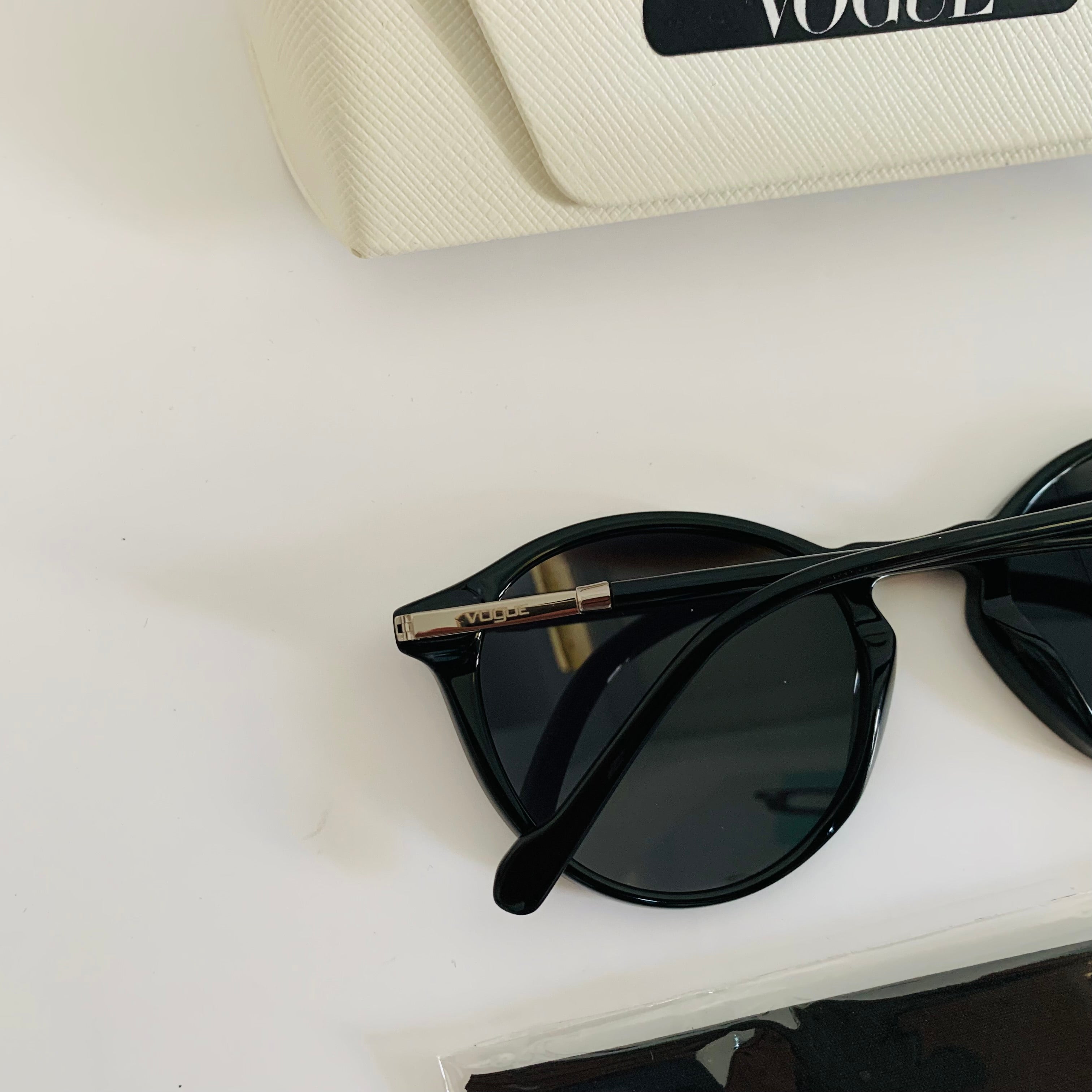 Vogue VO5432 S