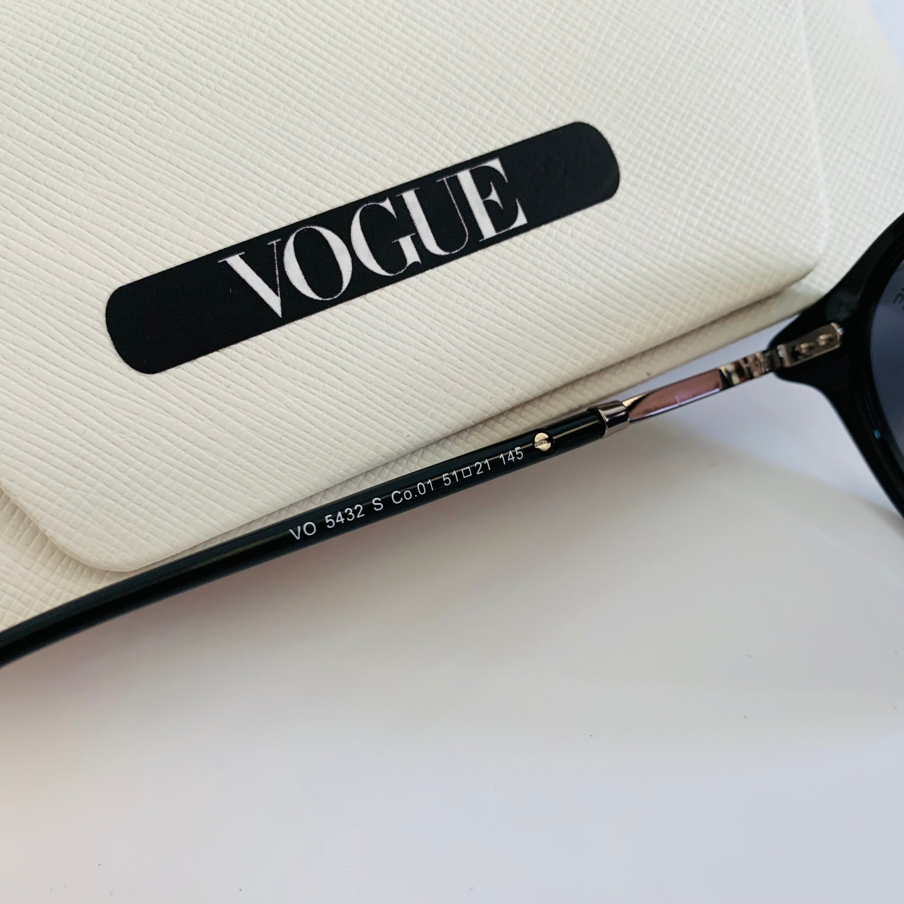Vogue VO5432 S