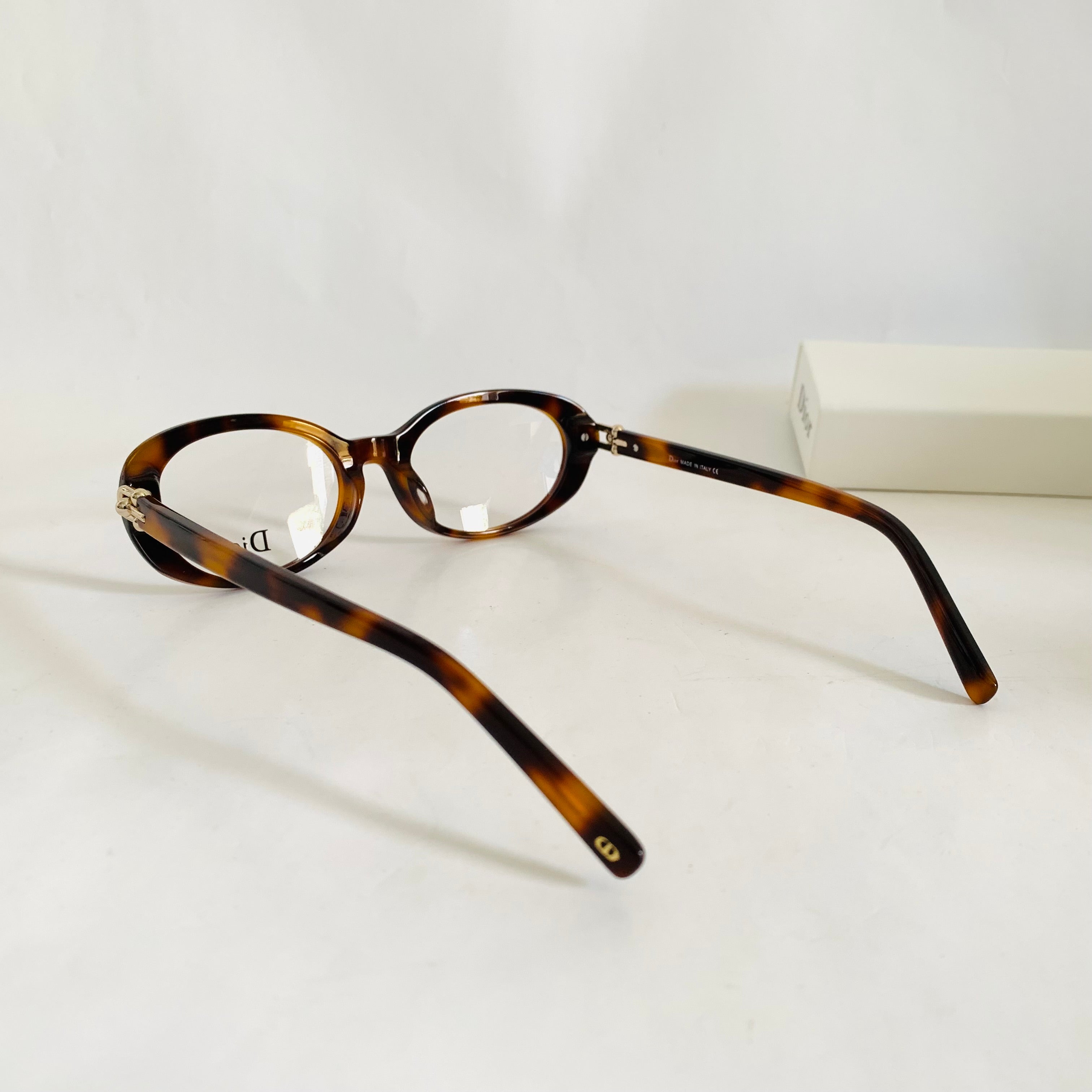 Dior JA1056 opt