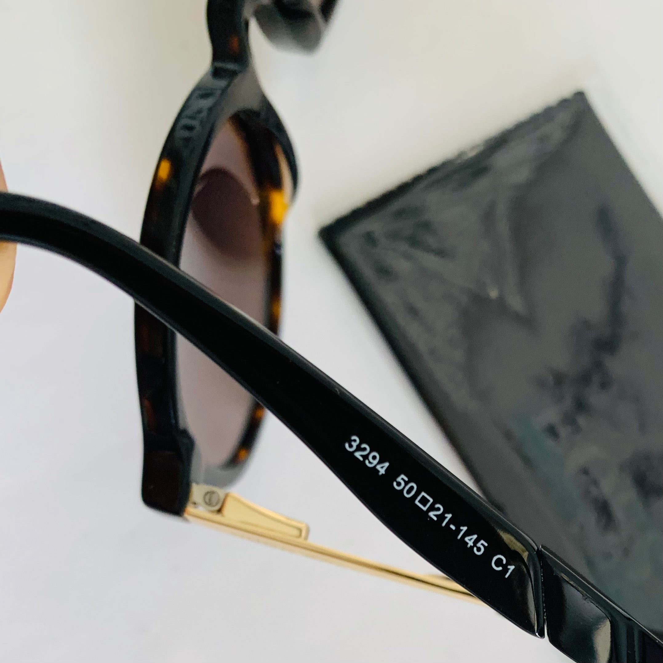 Hugo Boss 3294S