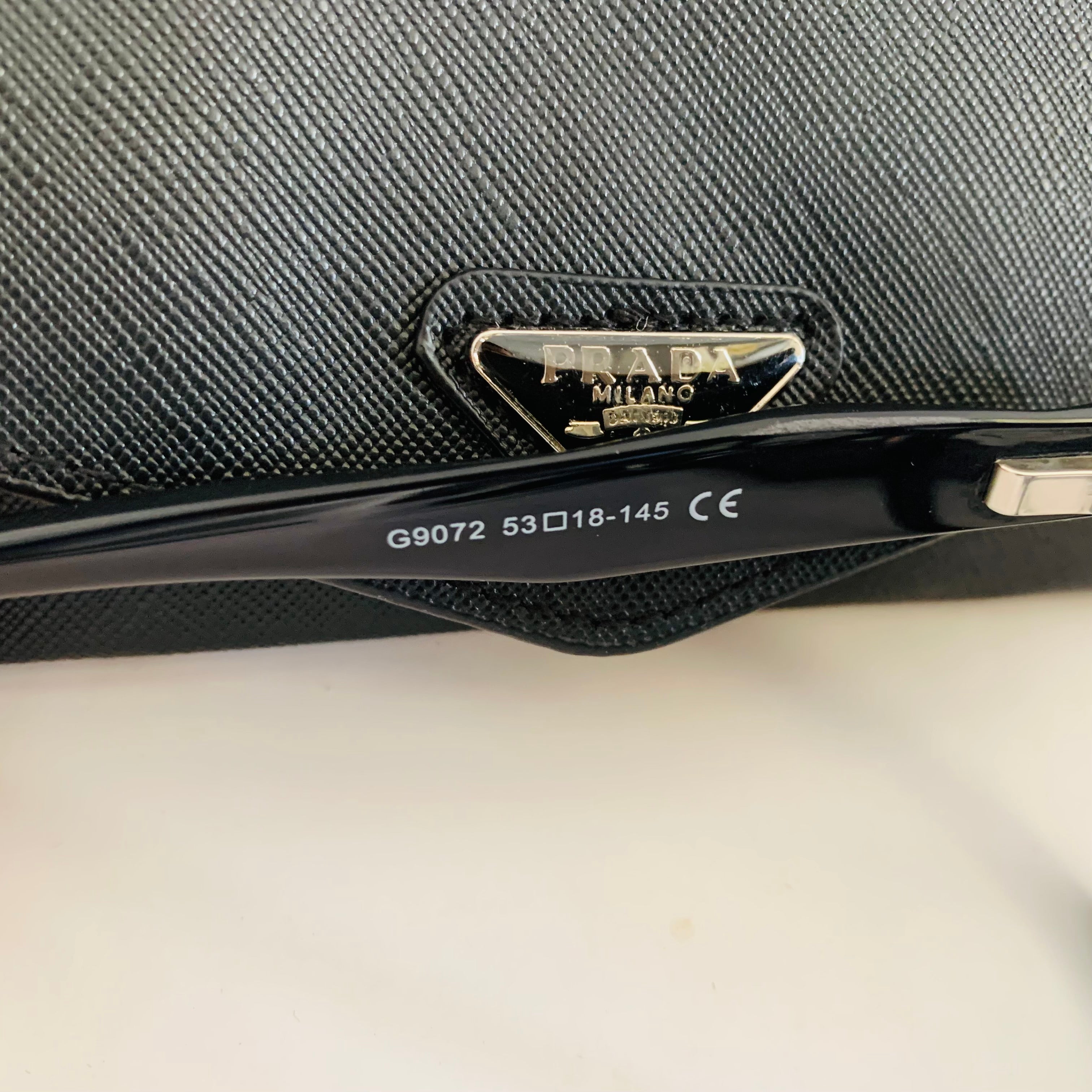 Prada clips 2en1 fm