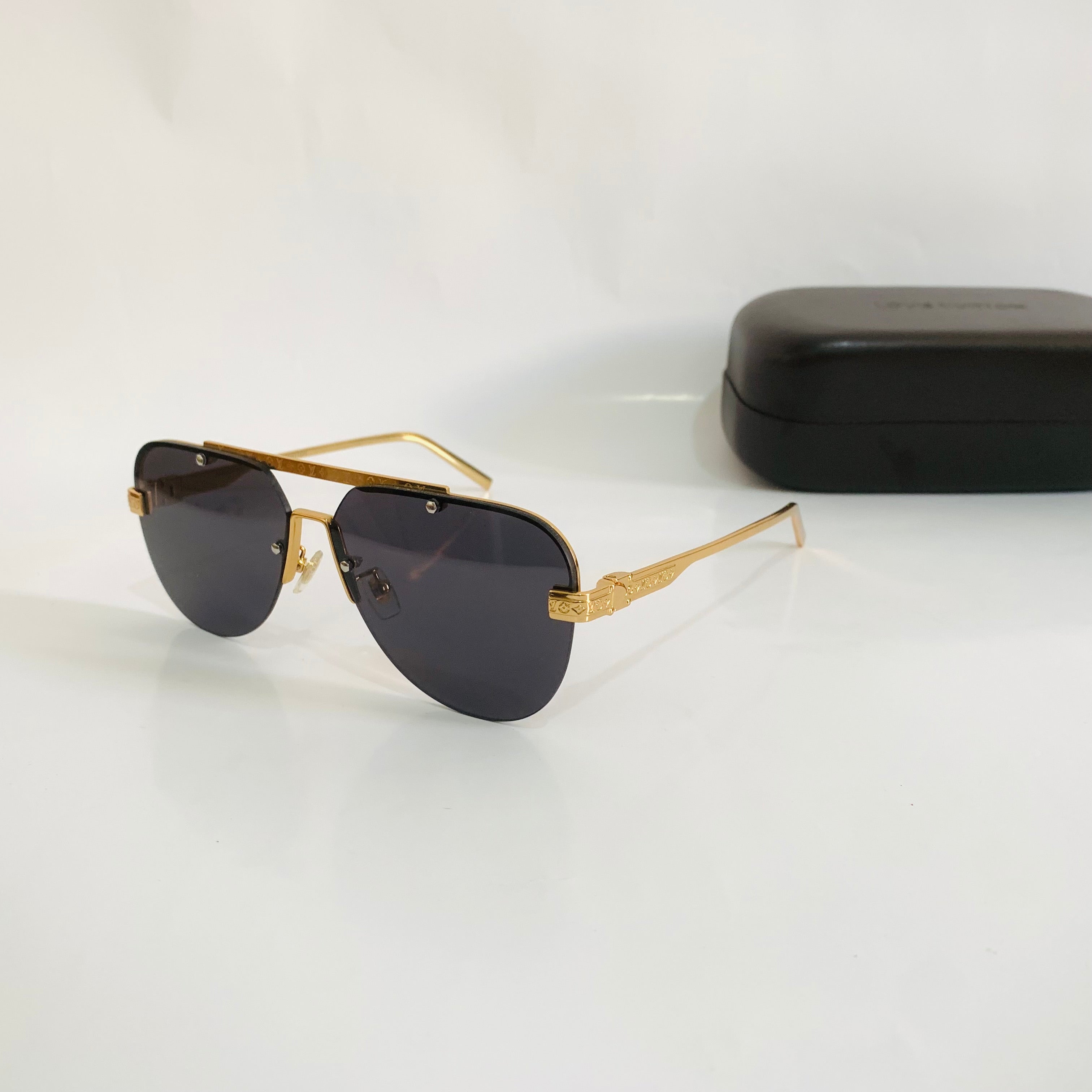 Louis Vuitton Z1262E S Av do