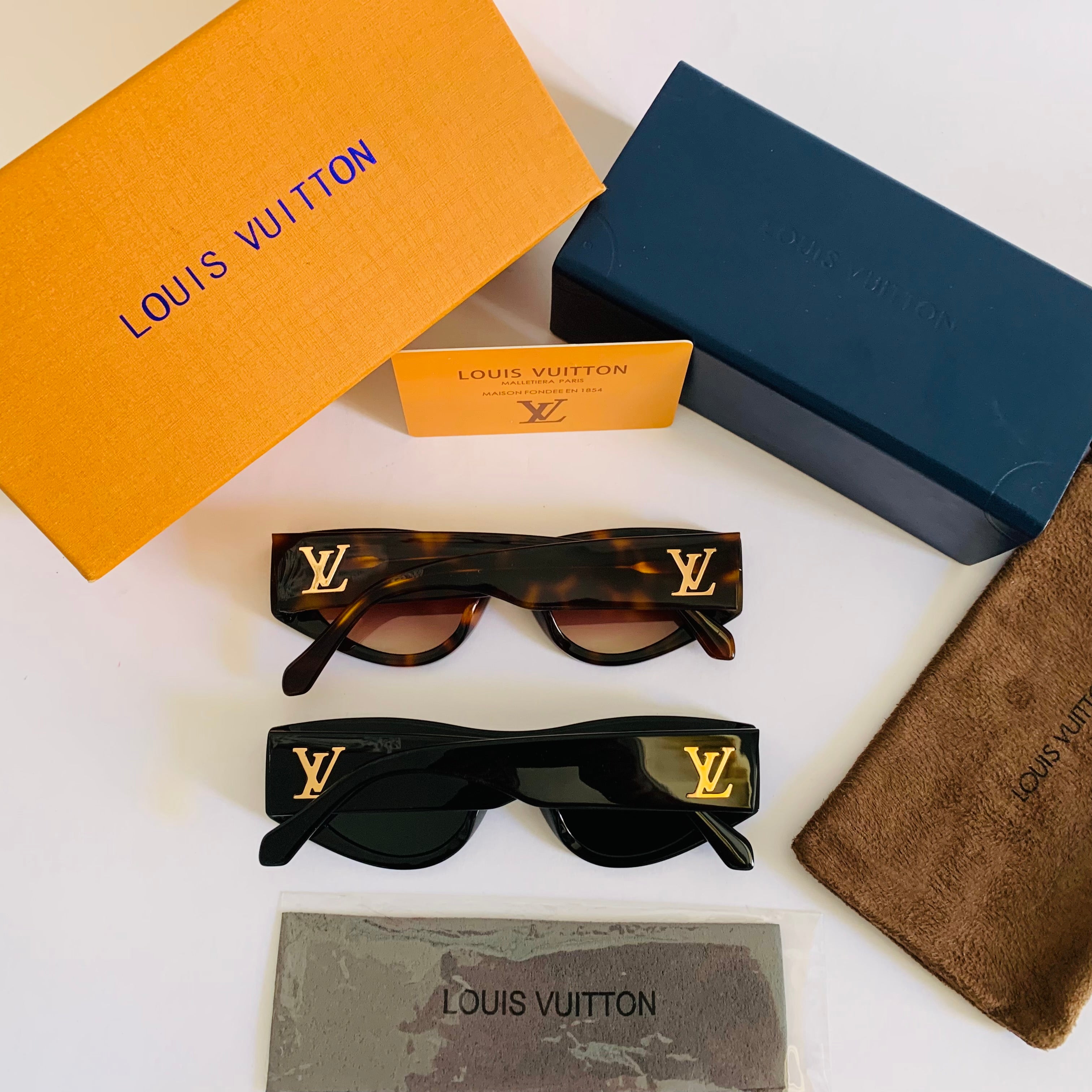 Louis Vuitton Z2181U S