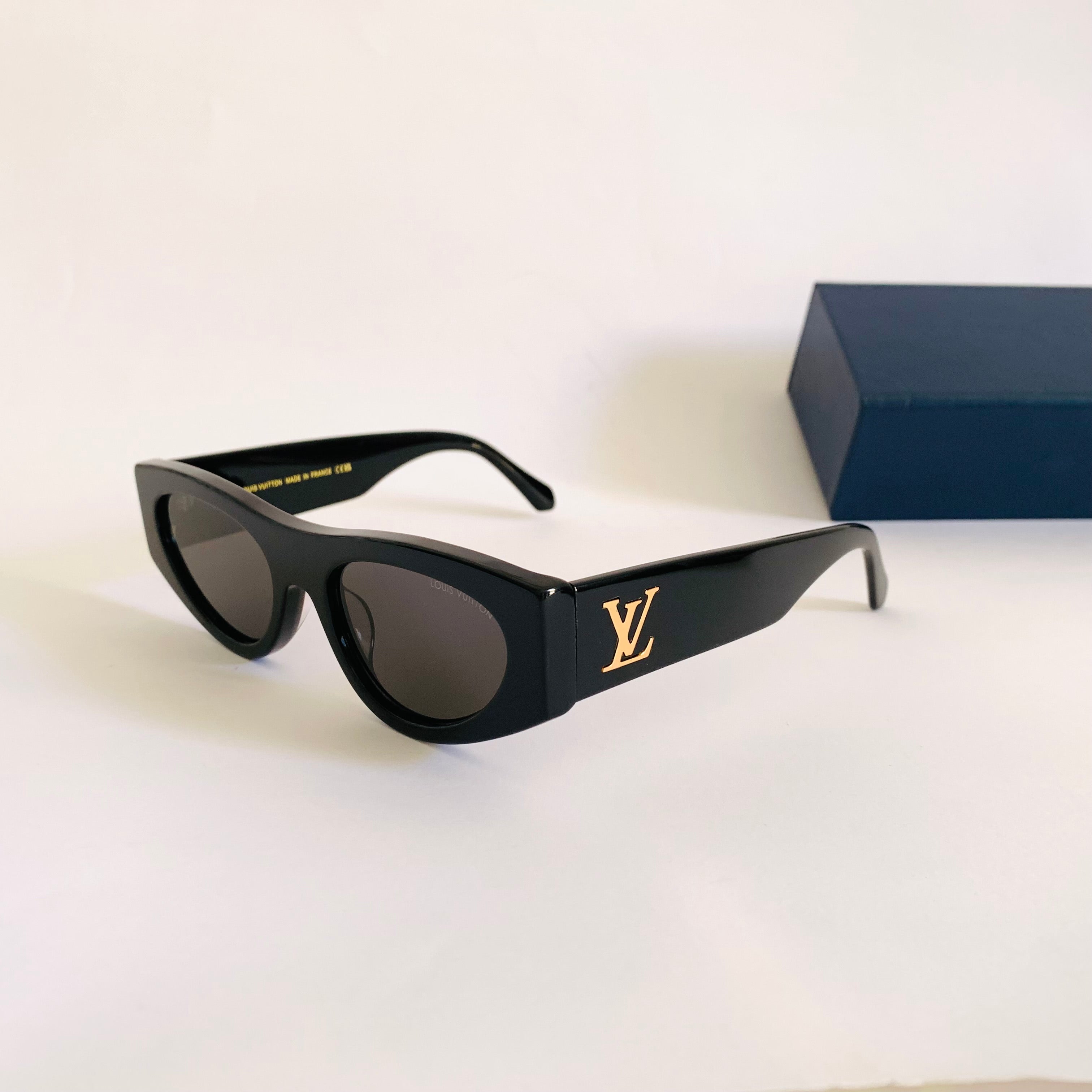Louis Vuitton Z2181U S