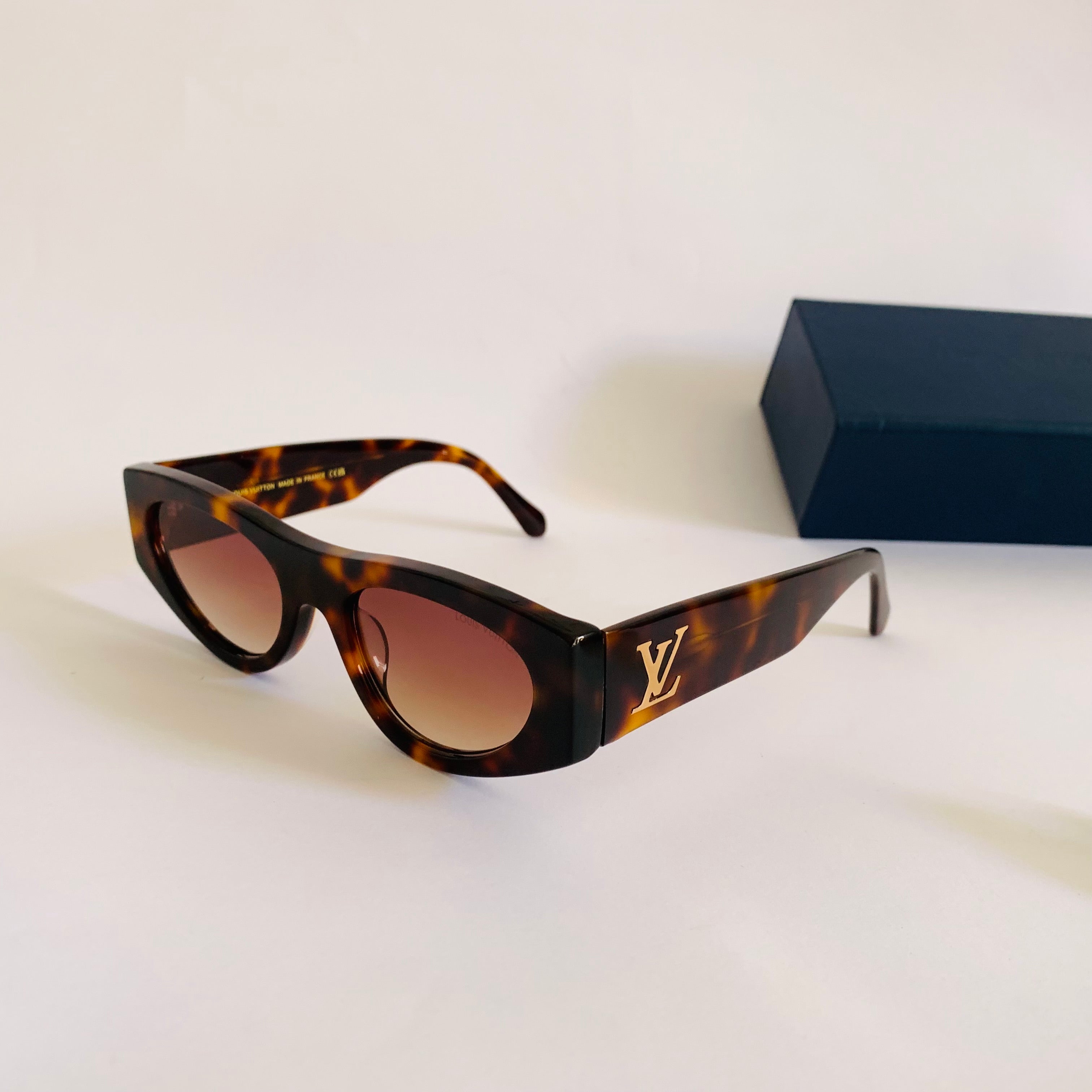 Louis Vuitton Z2181U S