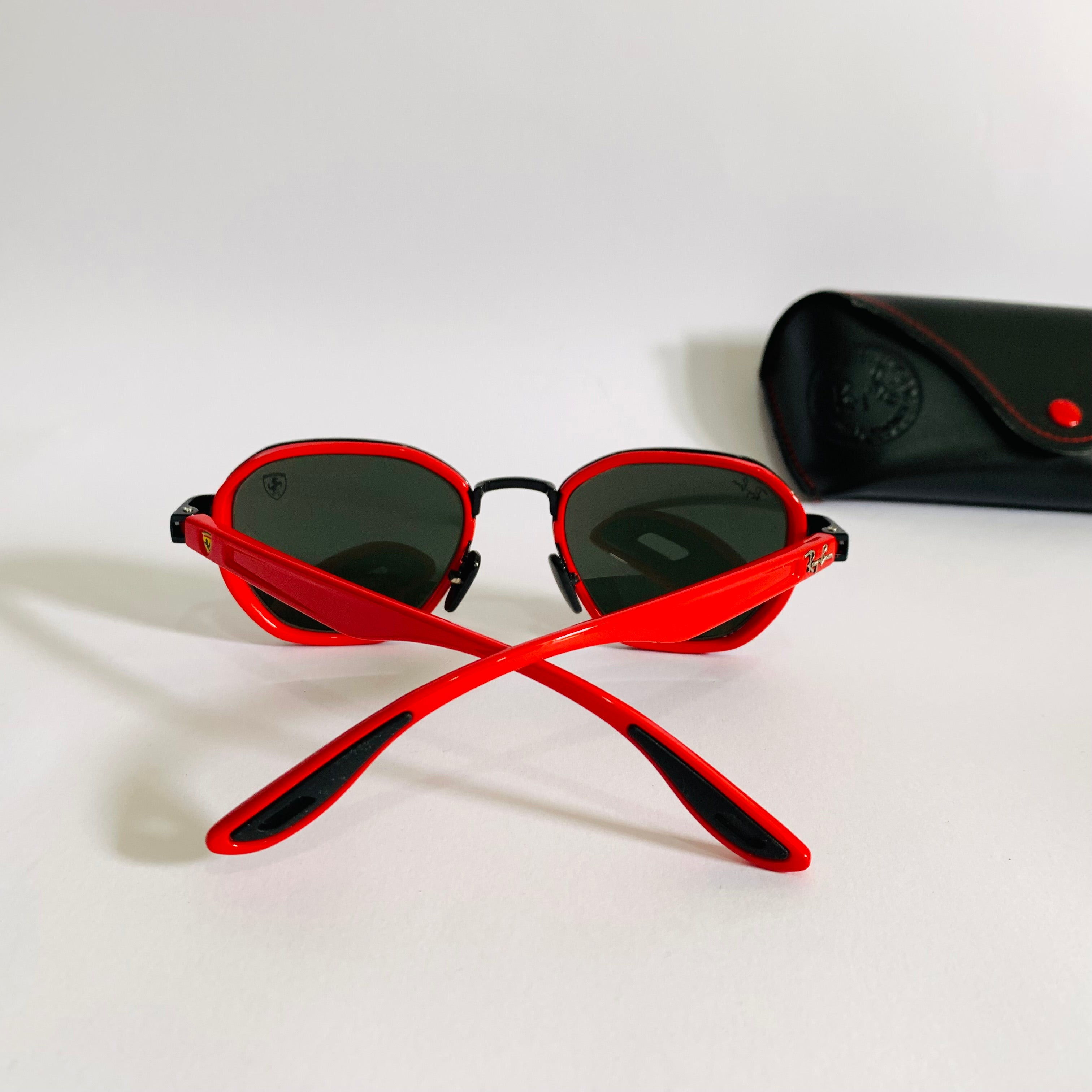 Ray-Ban Ferrari RB3674-M S