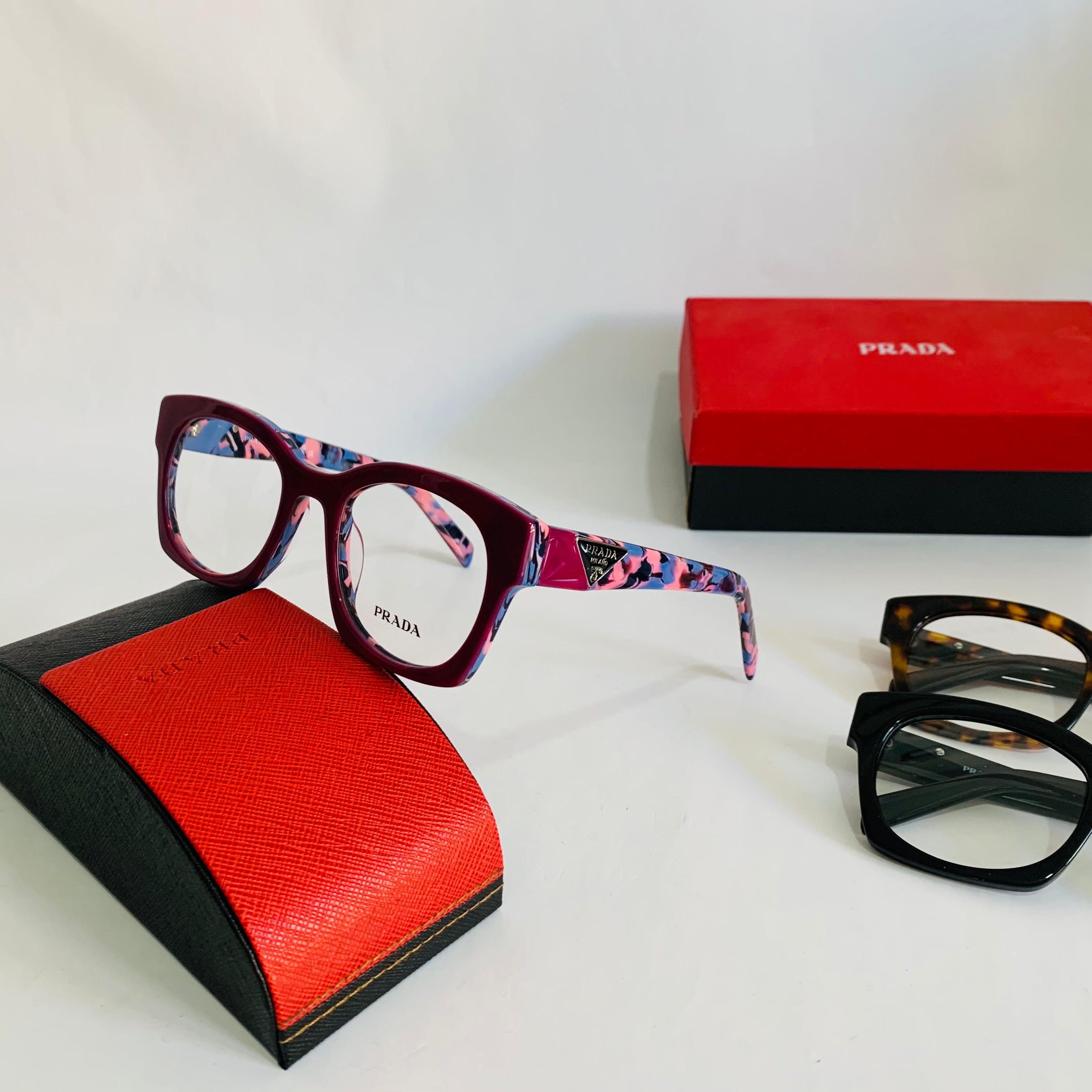Prada PRA05V opt