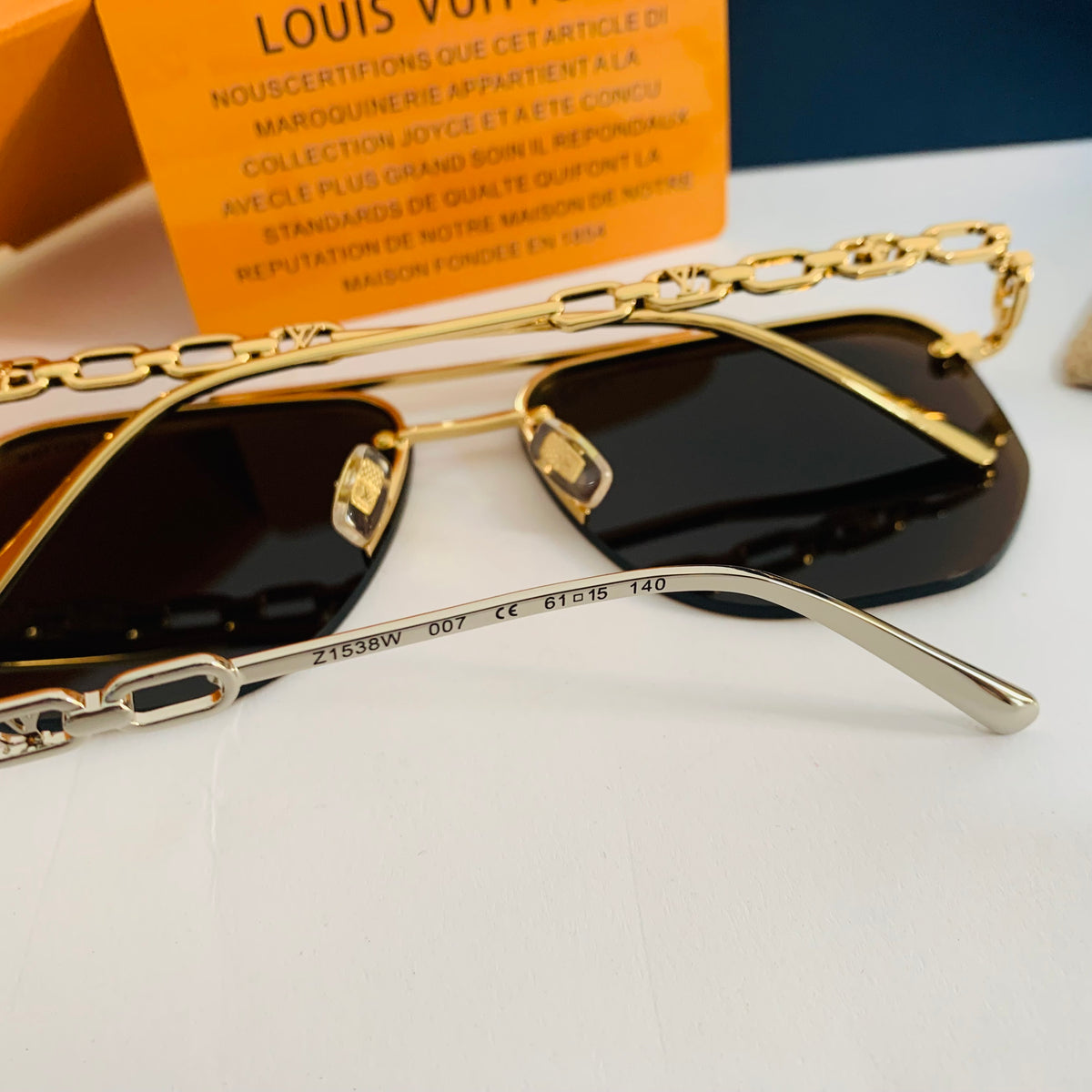 Louis Vuitton Z1538W S