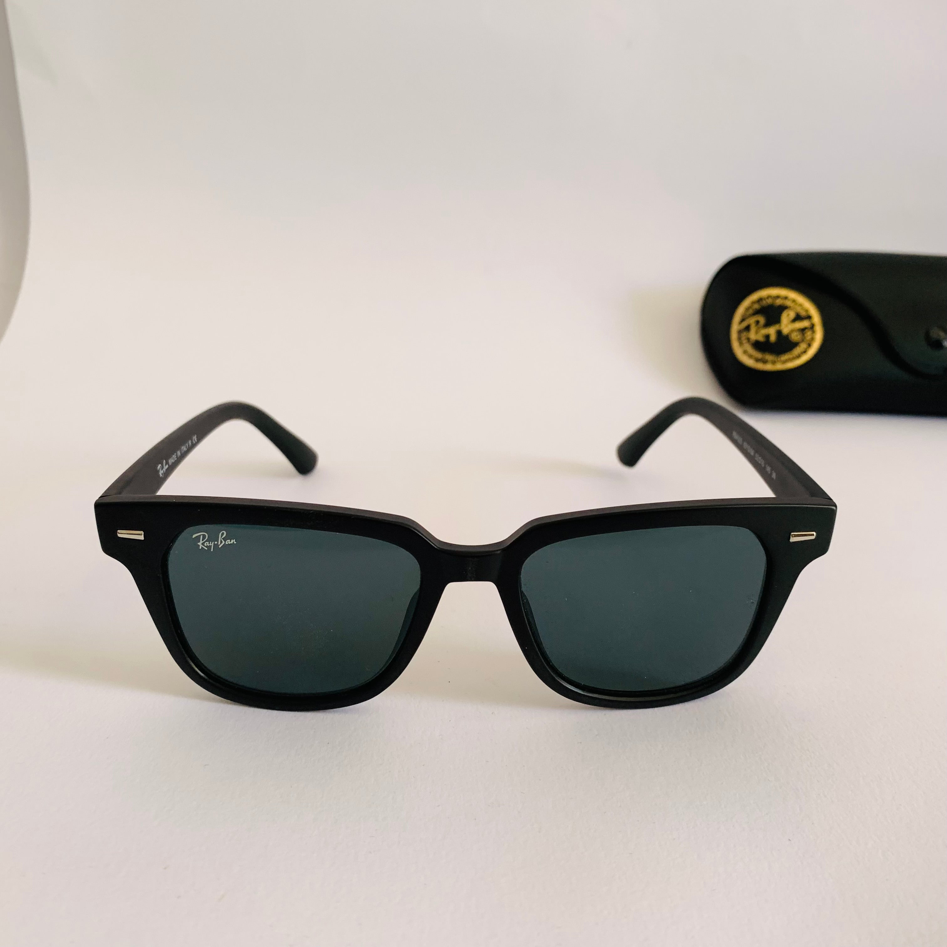 Ray-Ban RB4323