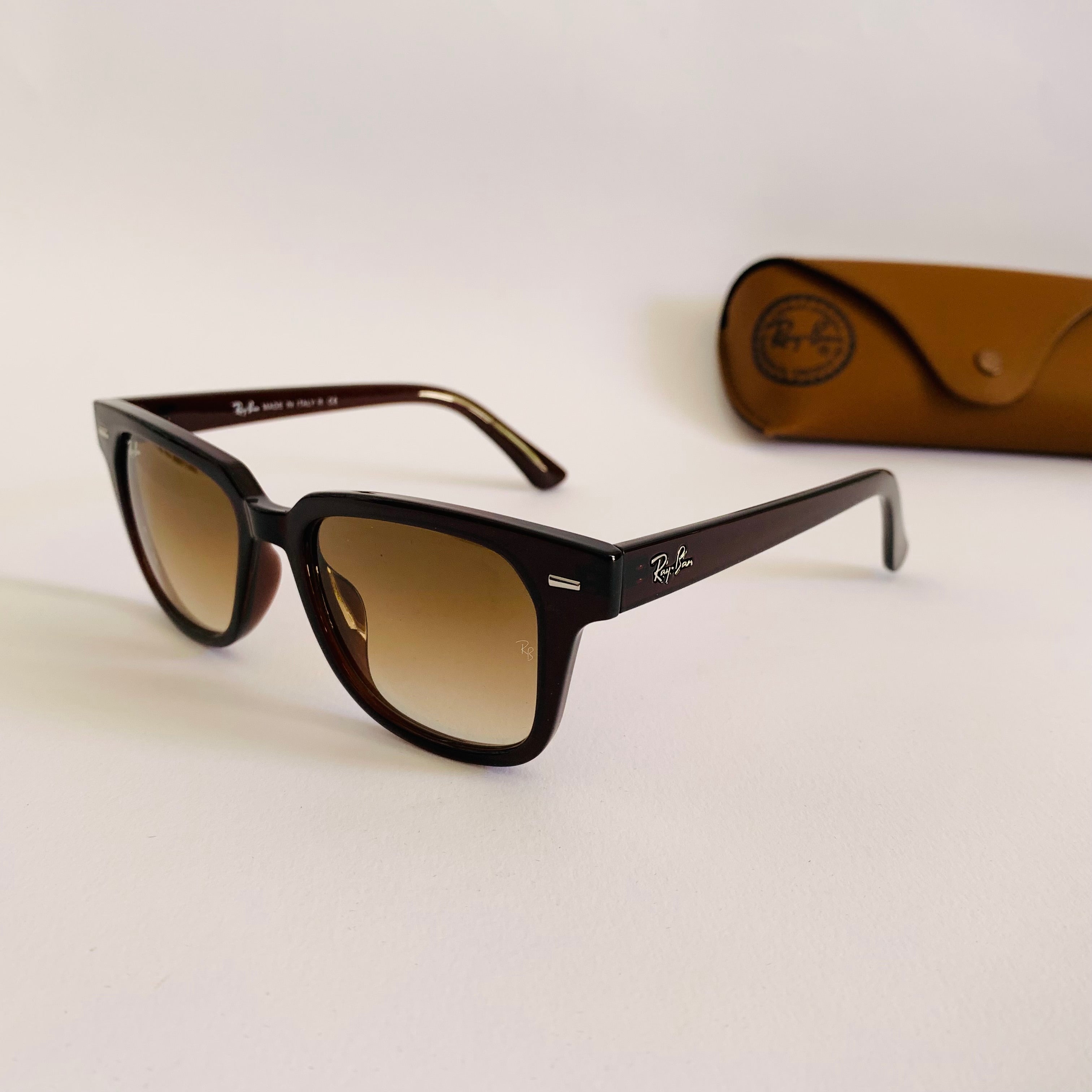 Ray-Ban RB4323