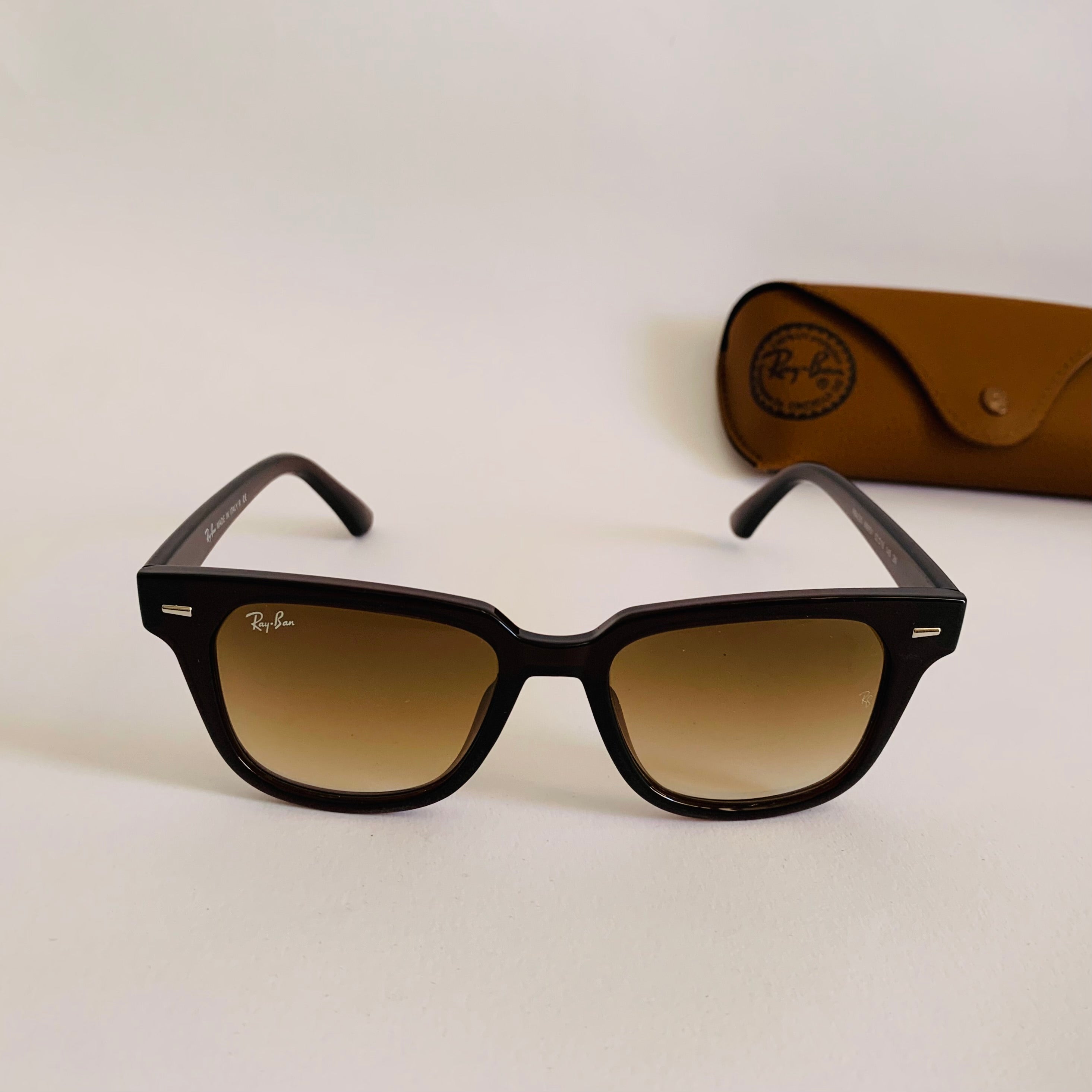Ray-Ban RB4323