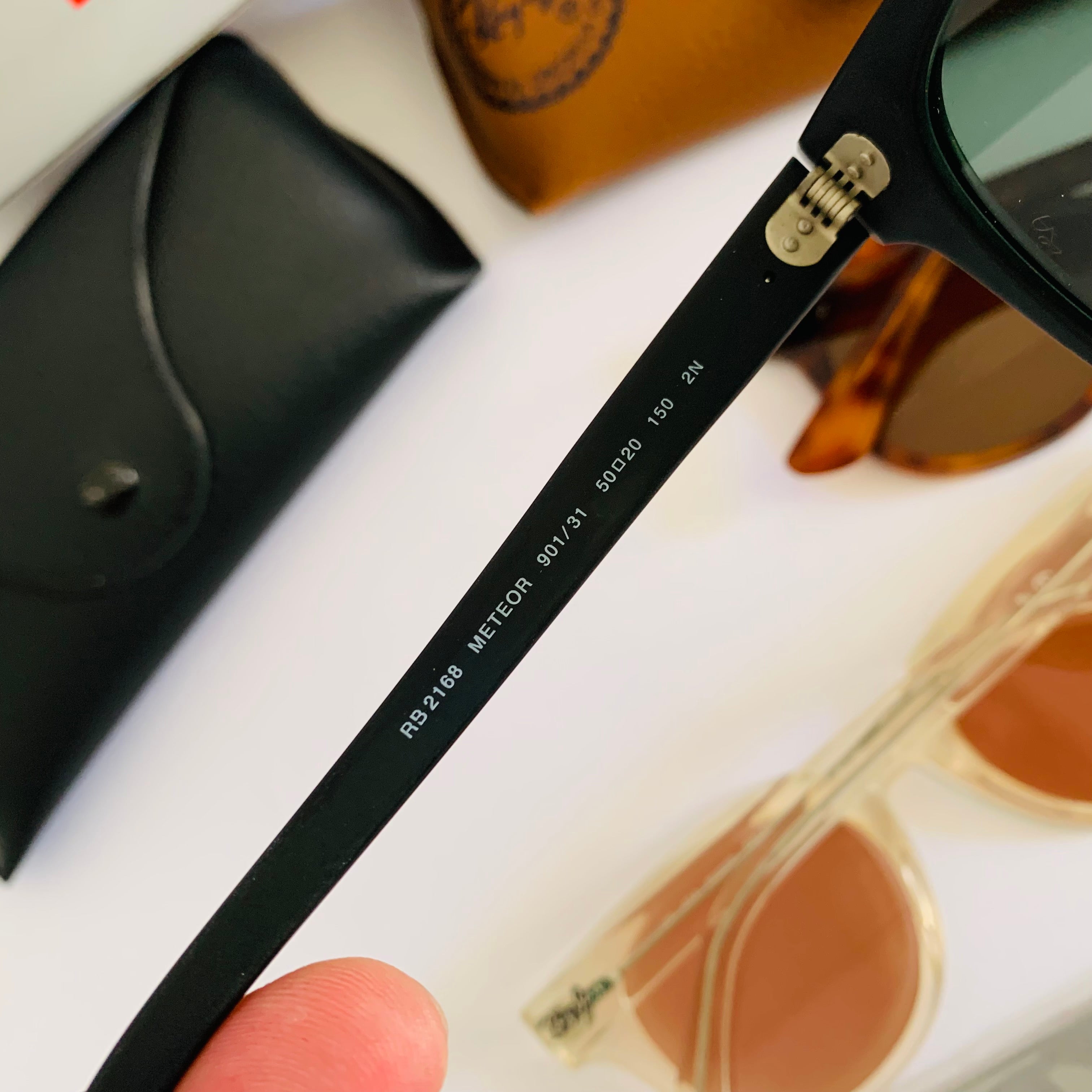 Ray-Ban RB2168