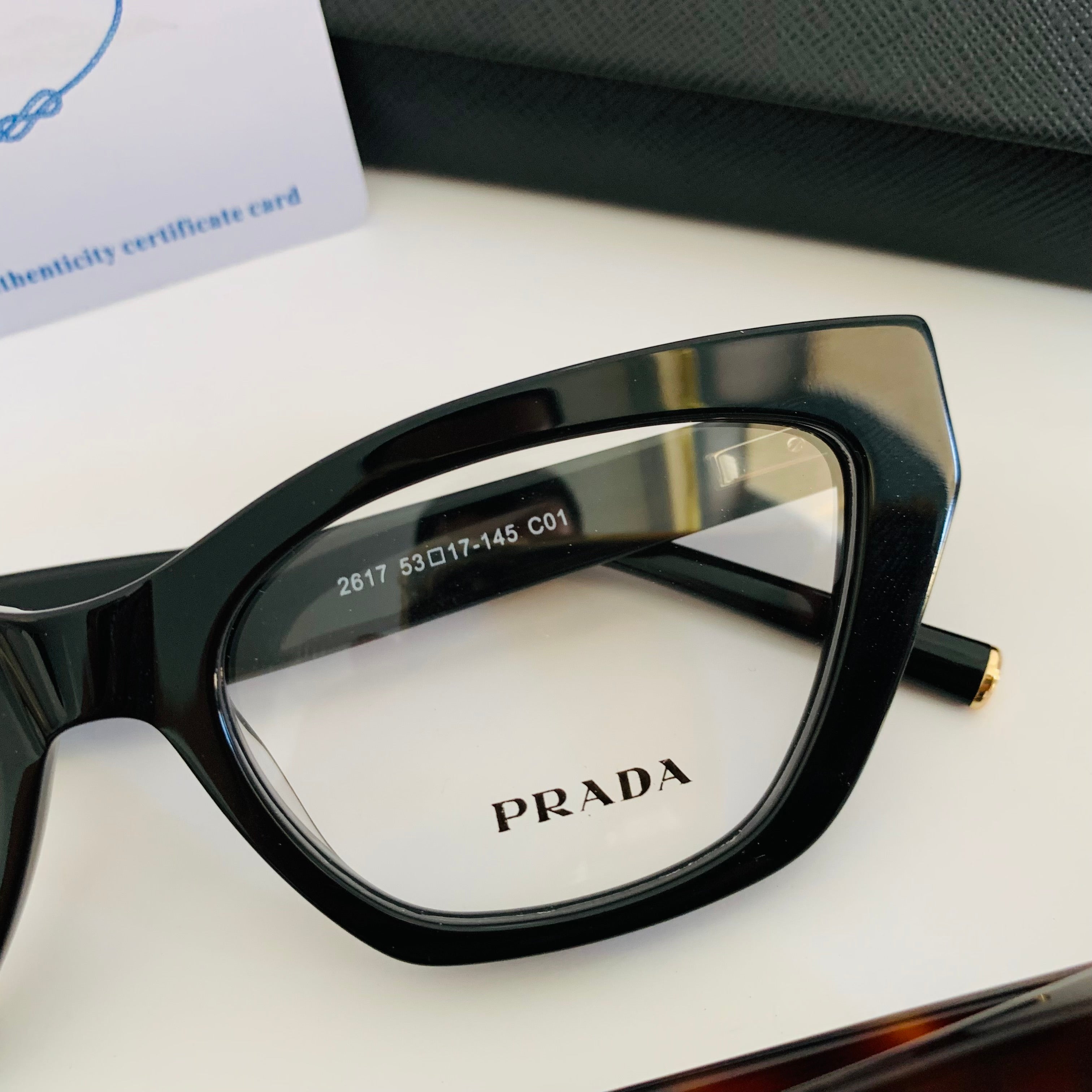 PRADA 2617 fm
