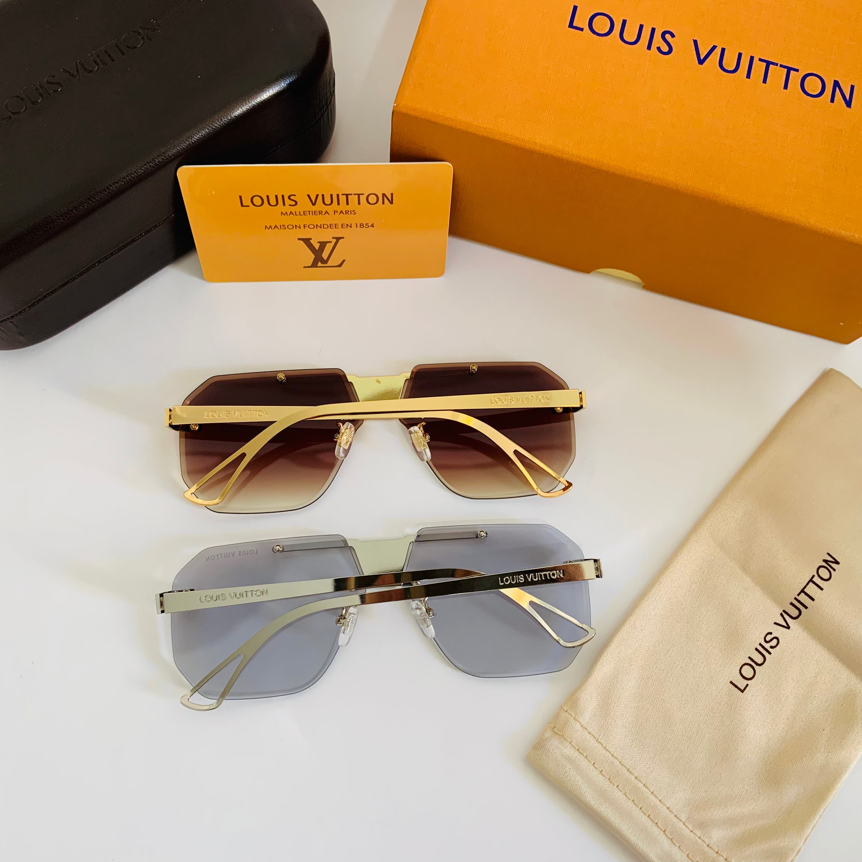 Louis Vuitton Z2038U S