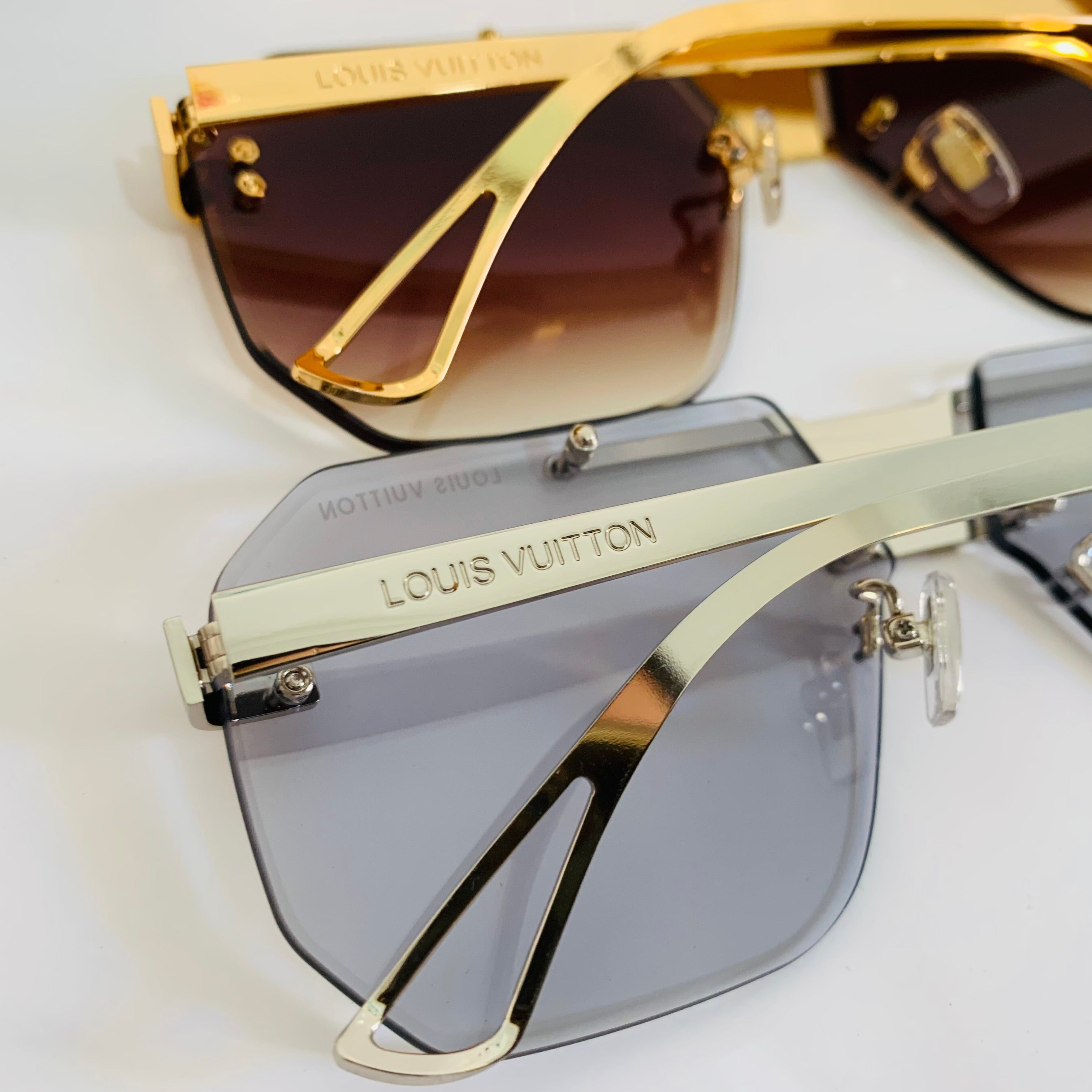 Louis Vuitton Z2038U S